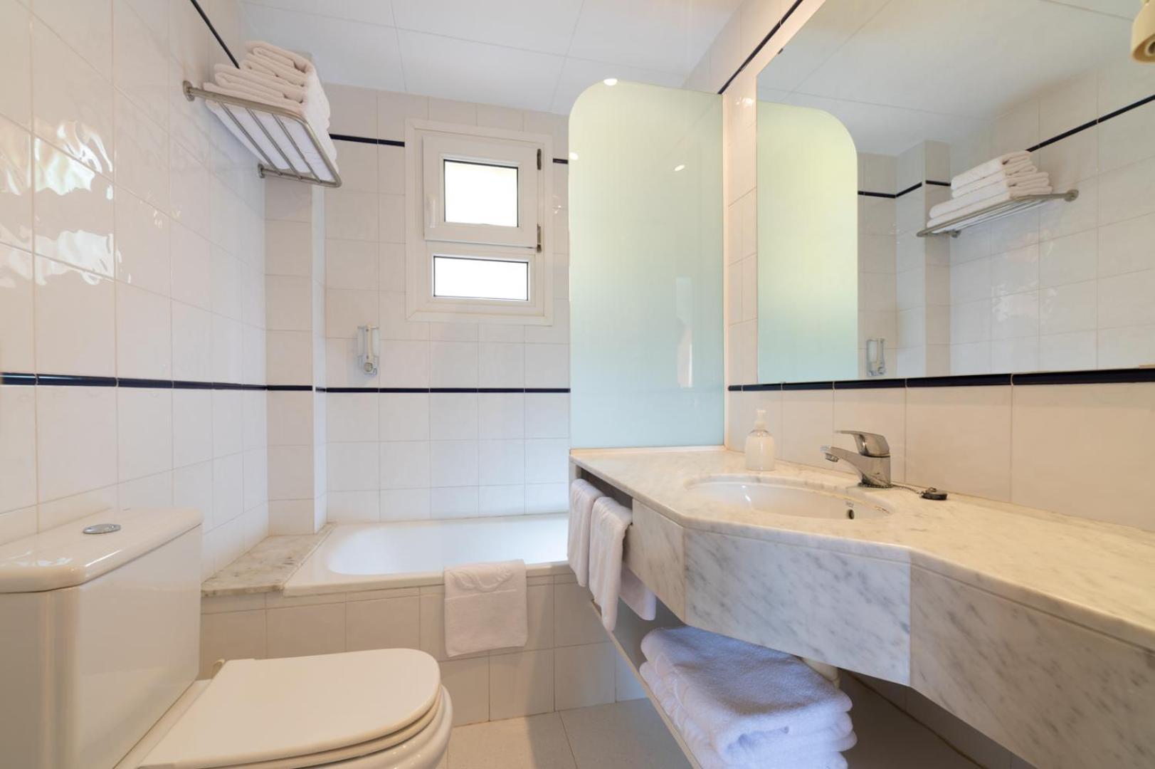 Two-Bedroom Apartment,1535114731:JPEG