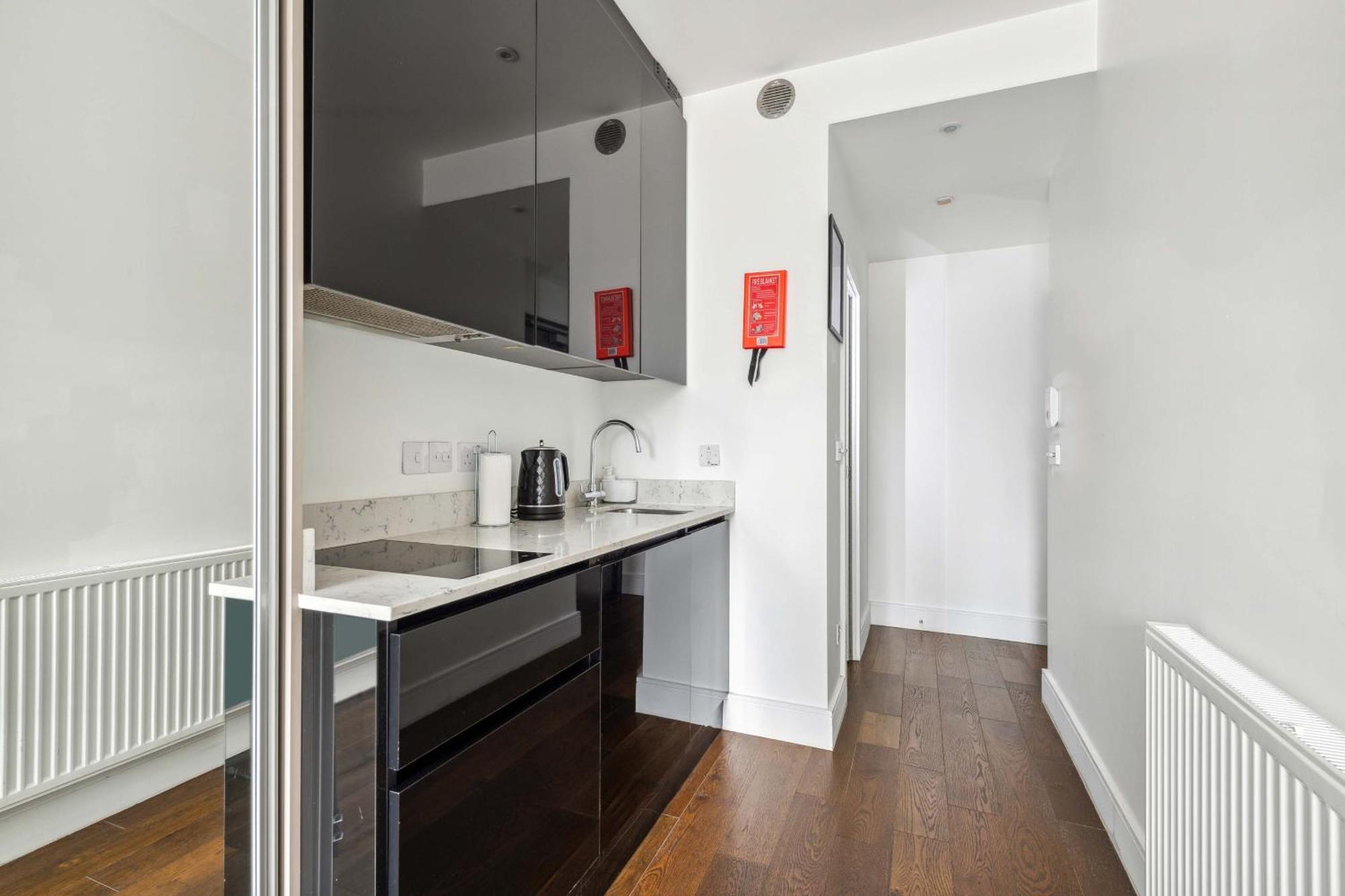 Classic Studio,1536715240:JPEG