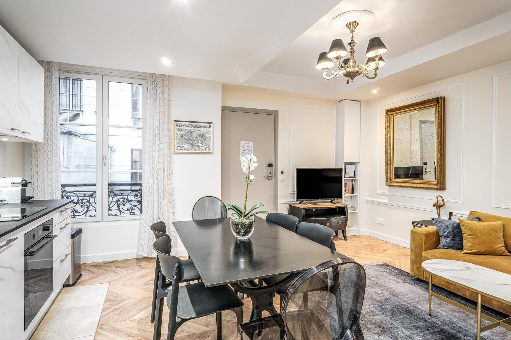 Three-Bedroom Apartment,1537804513:JPEG