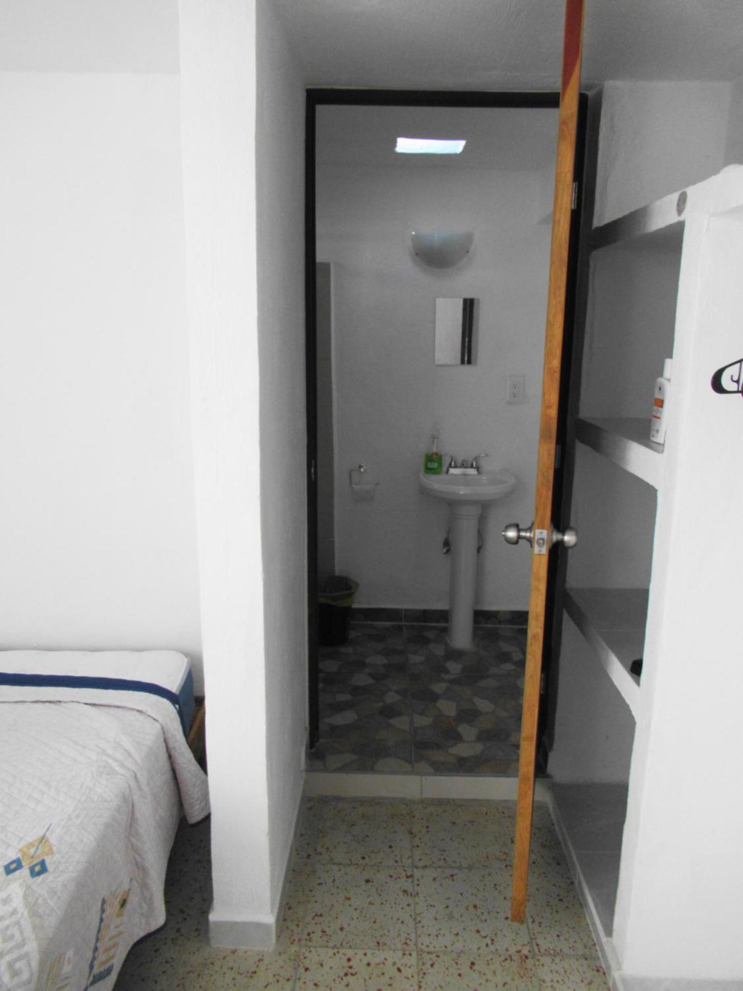 Large Double Room,1537889206:JPEG