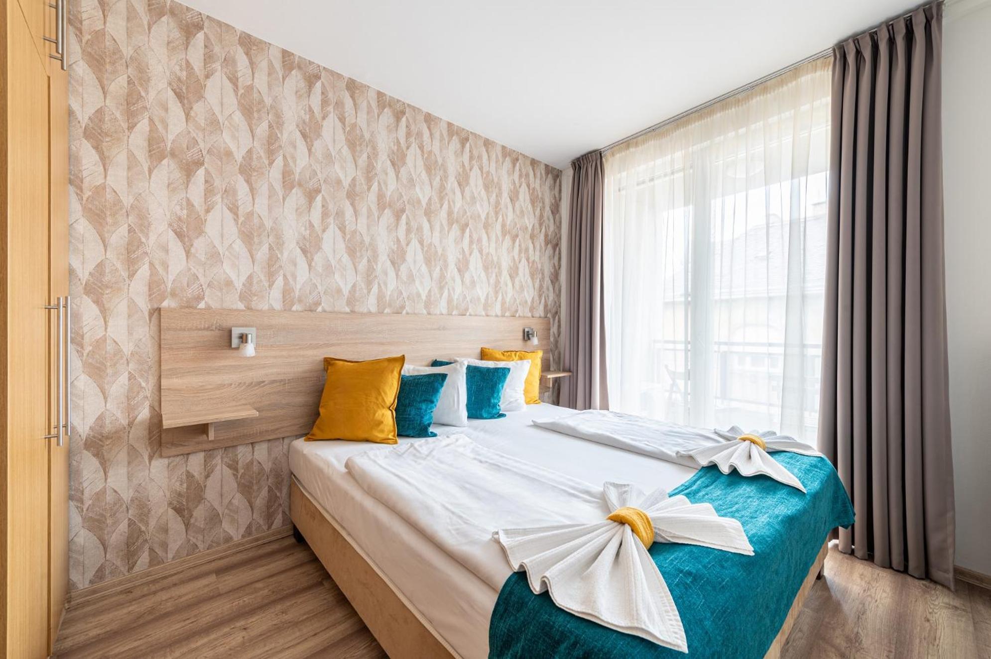 Three-Bedroom Apartment,1539875428:JPEG
