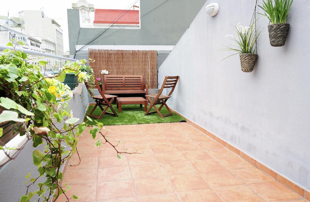 Apartamento com 3 Quartos e Terraço