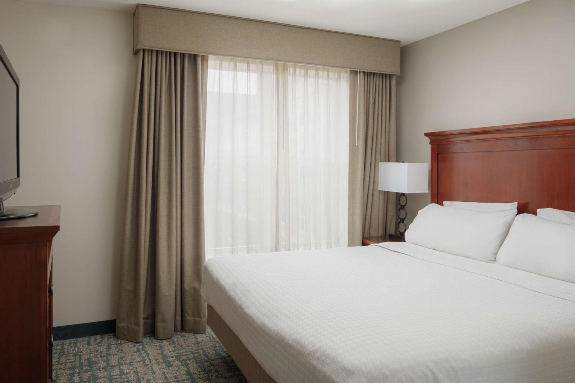 Two-Bedroom Apartment (4 Adults),1552122313:JPEG