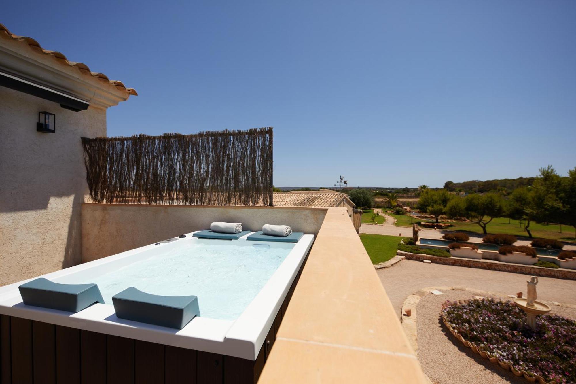 Habitación Doble Superior con jacuzzi al aire libre