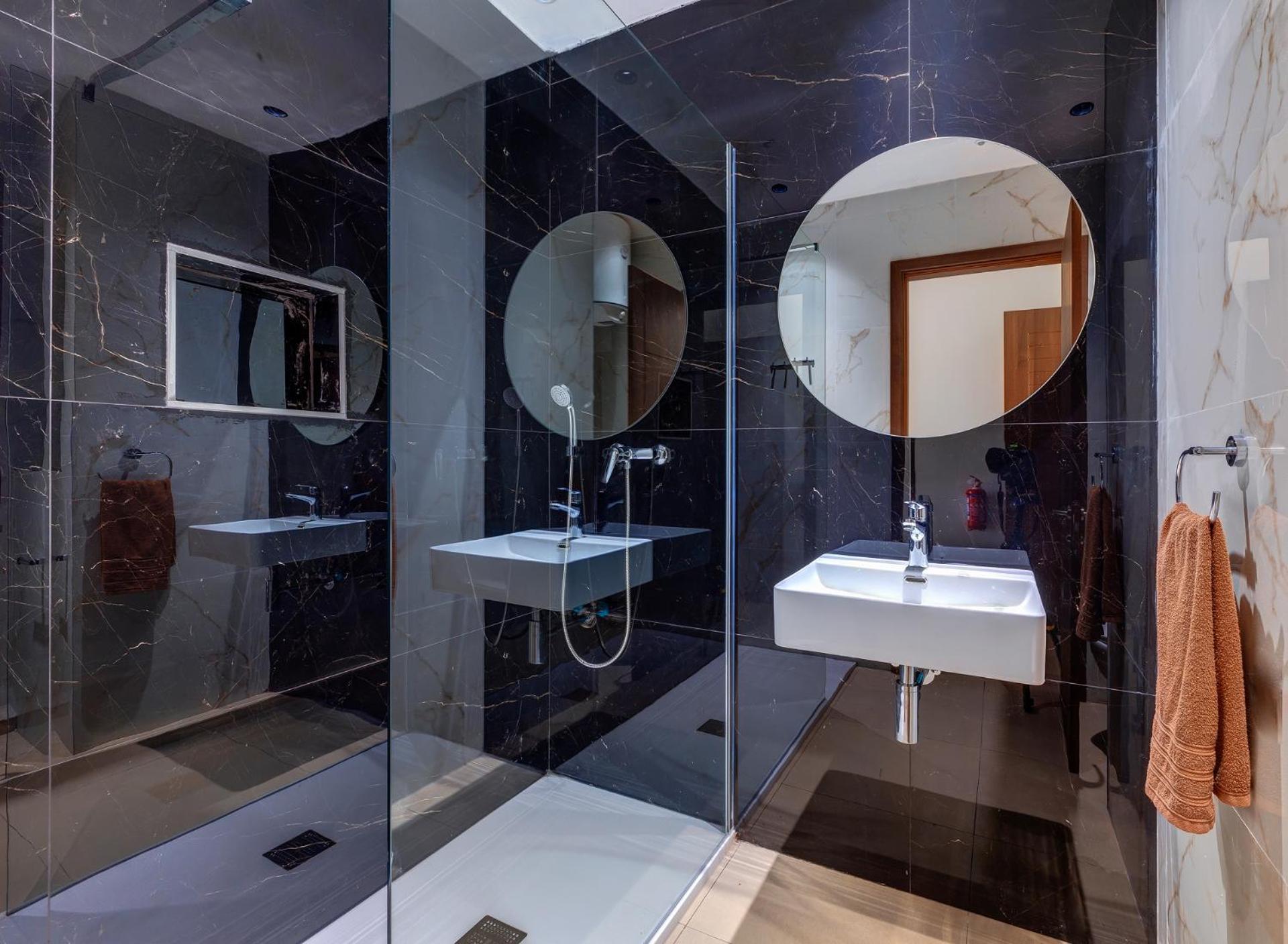 Studio with Balcony,1556389105:JPEG