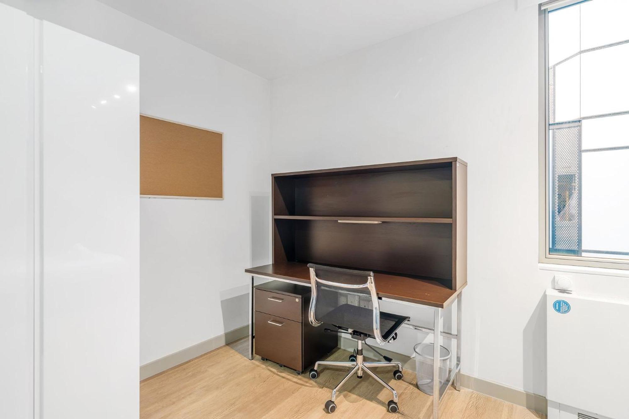 Deluxe Studio