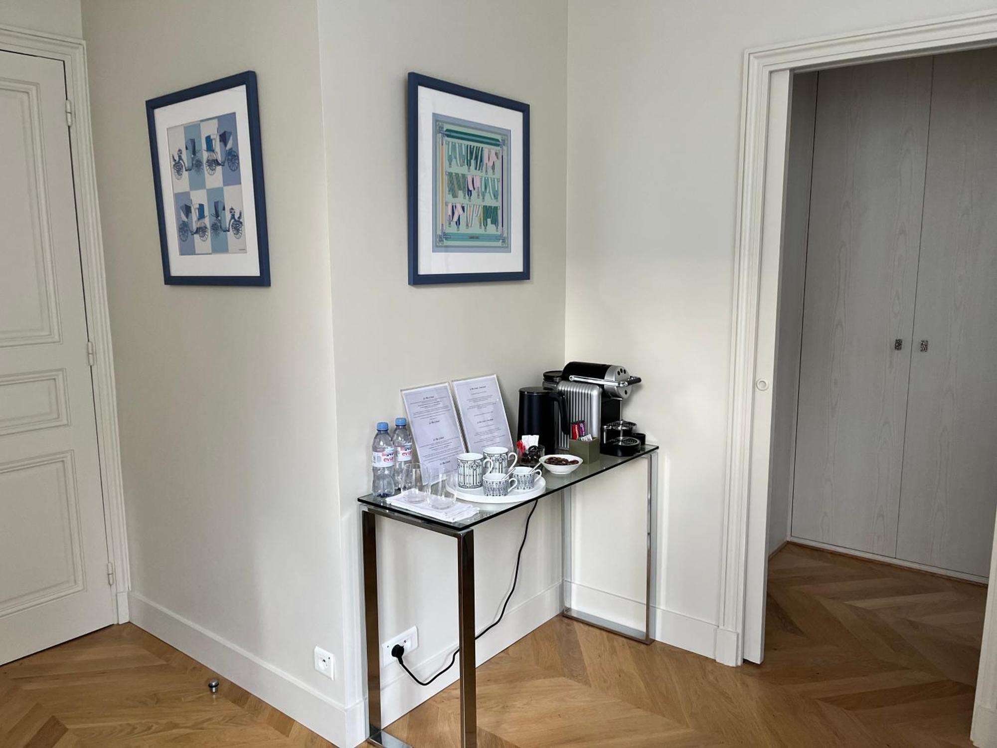 Queen Room Garden View