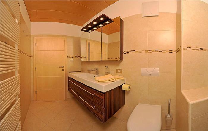 Deluxe Two-Bedroom Apartment