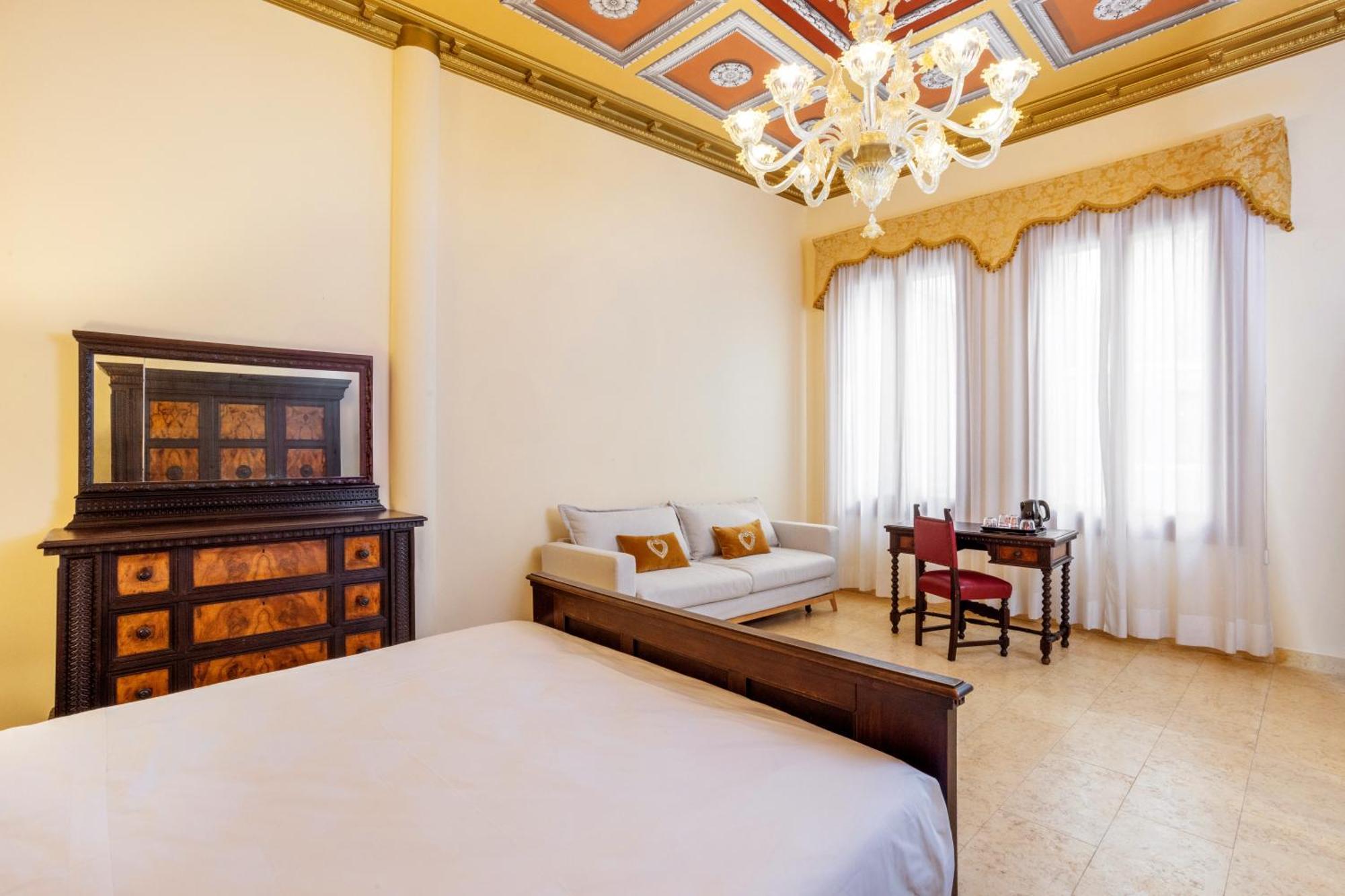 Deluxe Double Room Extra Bed