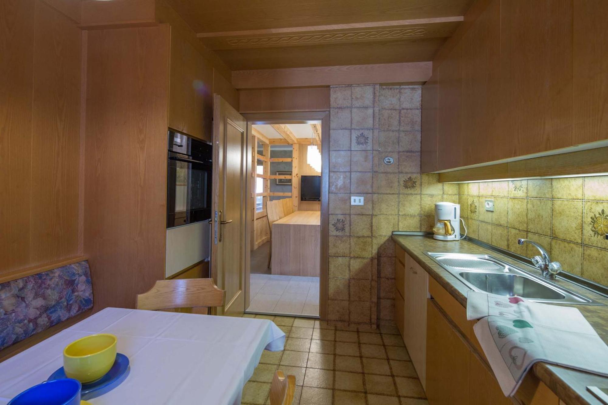 Comfort Four-Bedroom Apartment