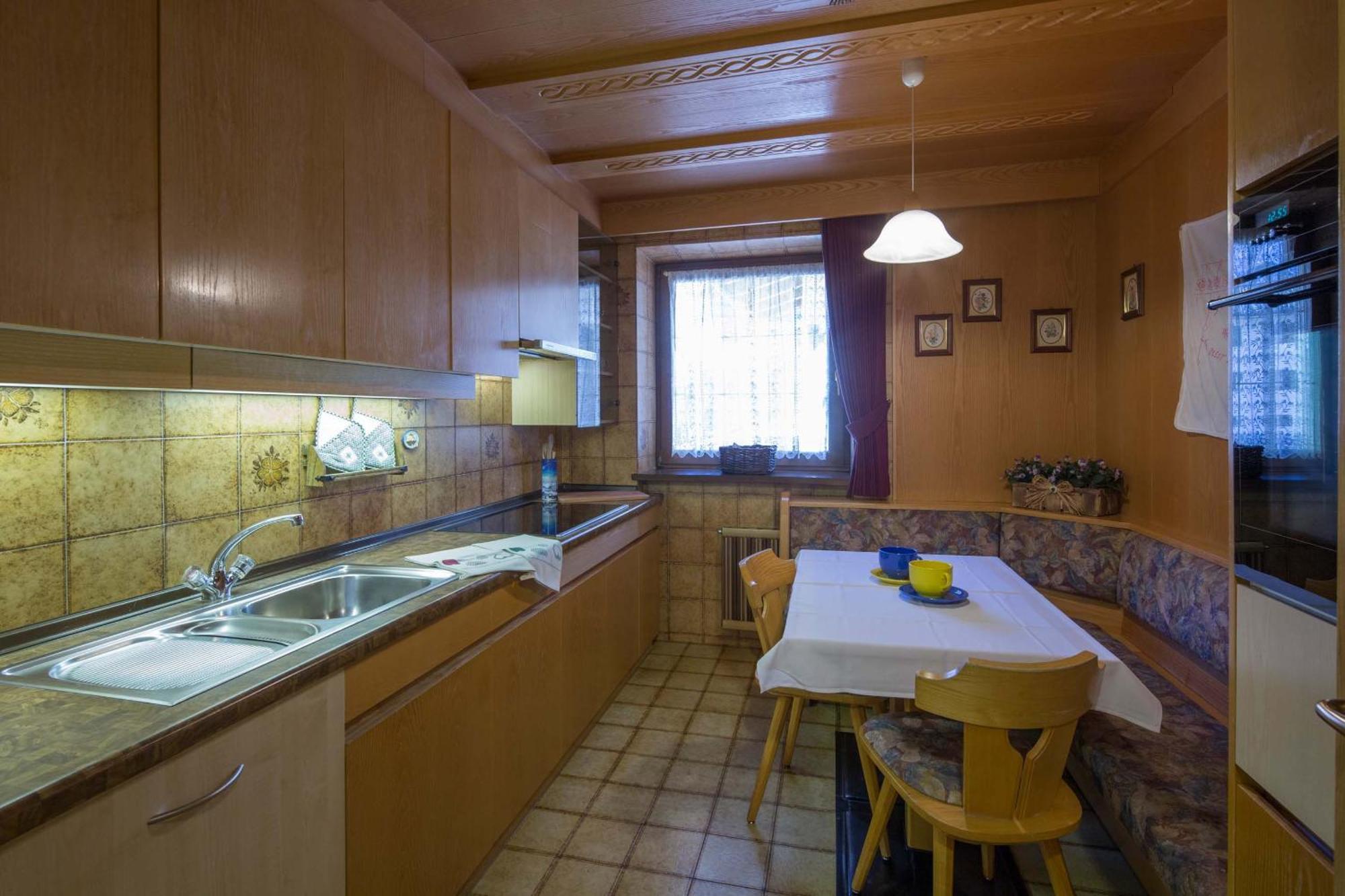 Comfort Four-Bedroom Apartment
