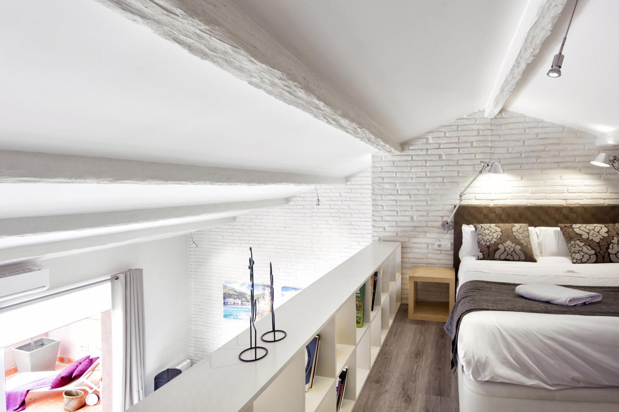 Three-Bedroom Apartment with Terrace