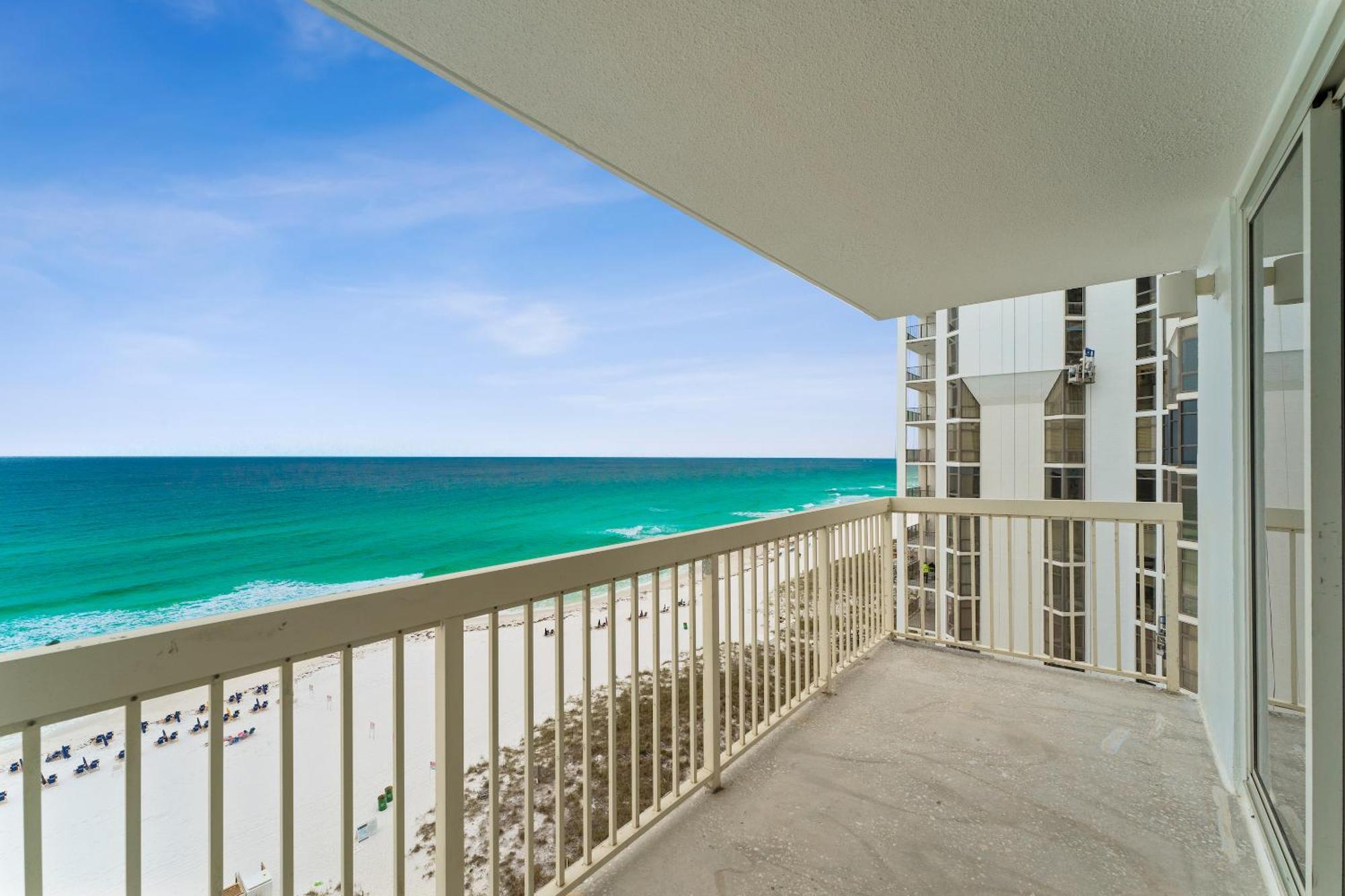 One-Bedroom Apartment 1011 Sea View