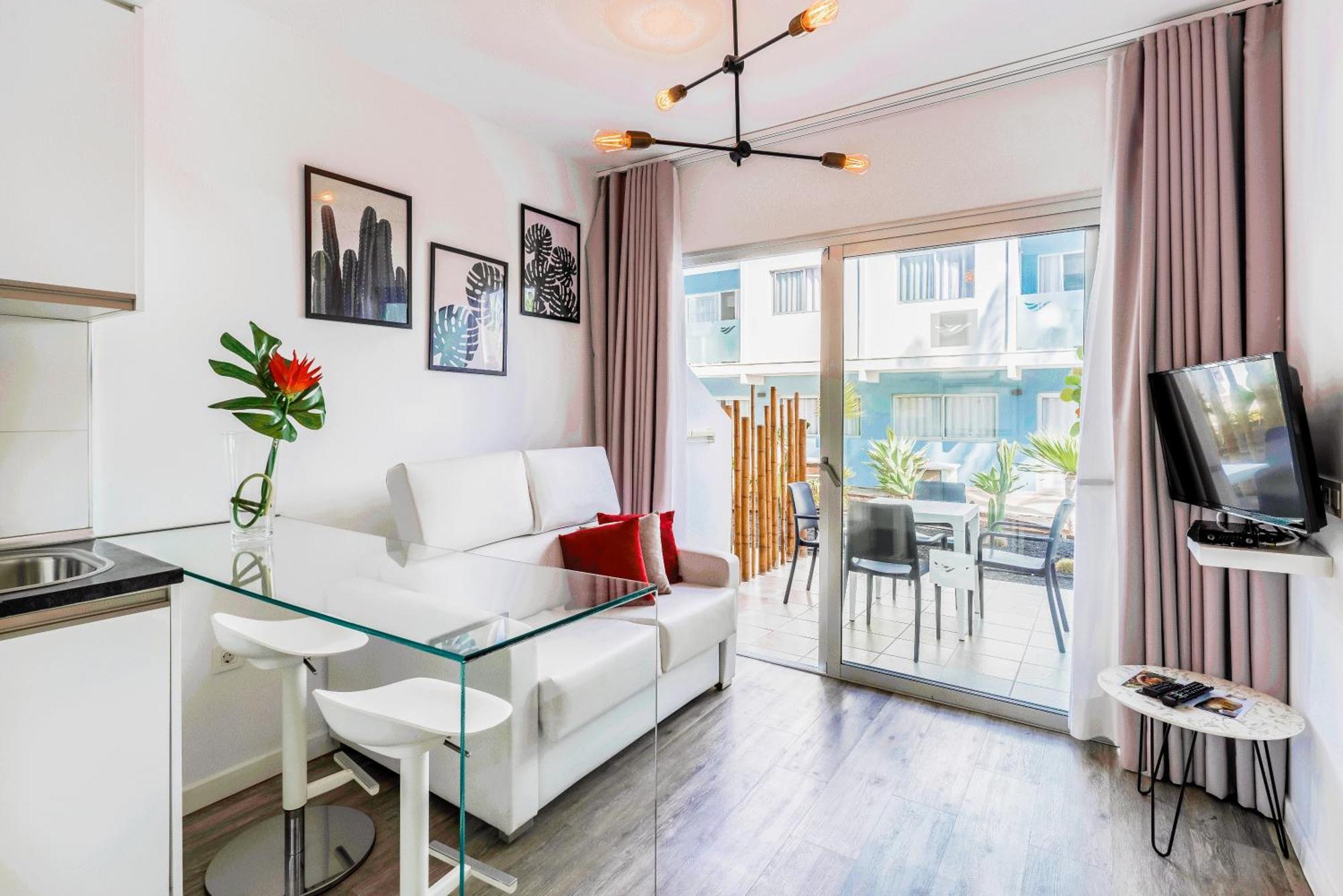 Studio Apartment