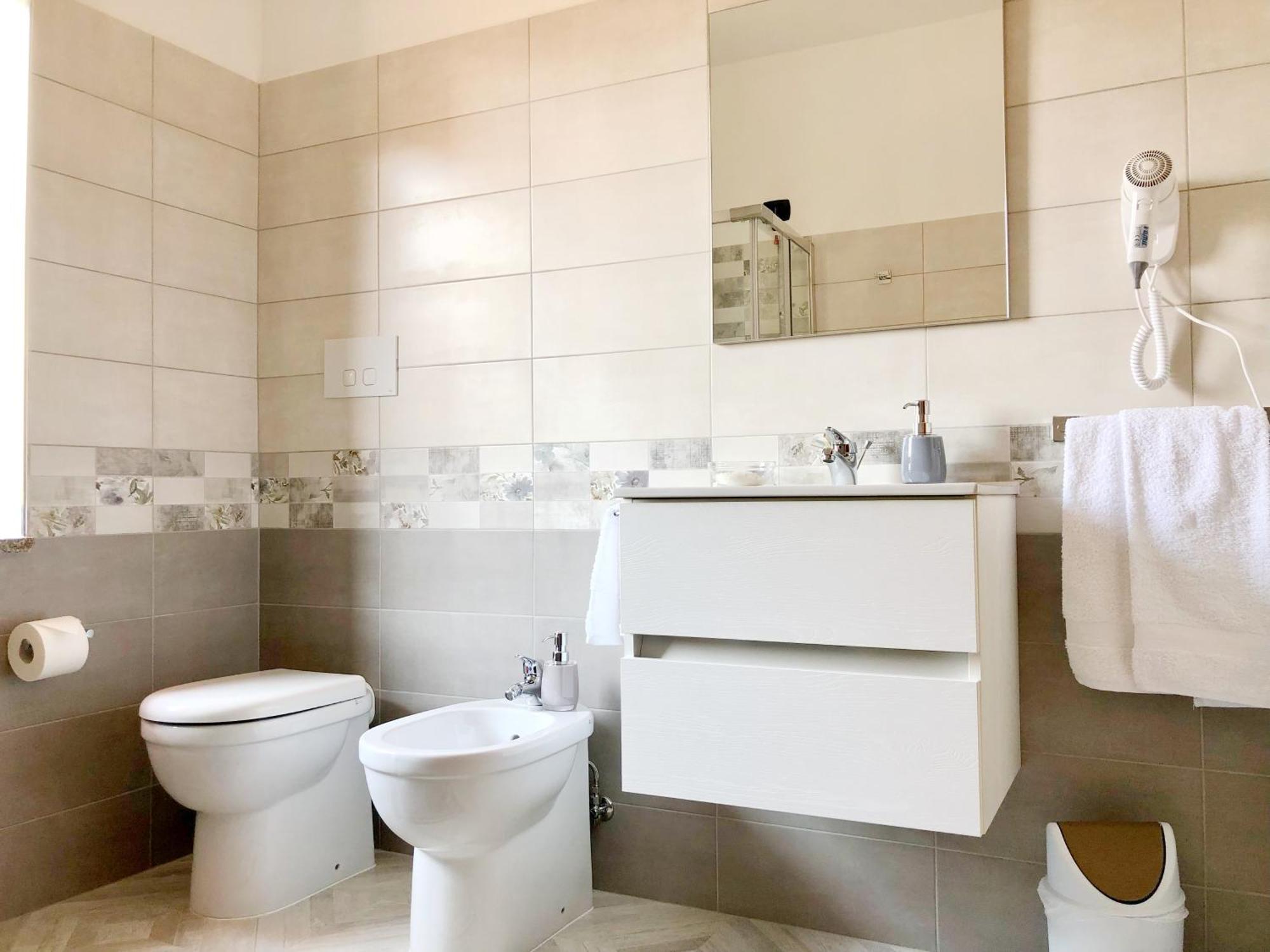Double Room Private External Bathroom