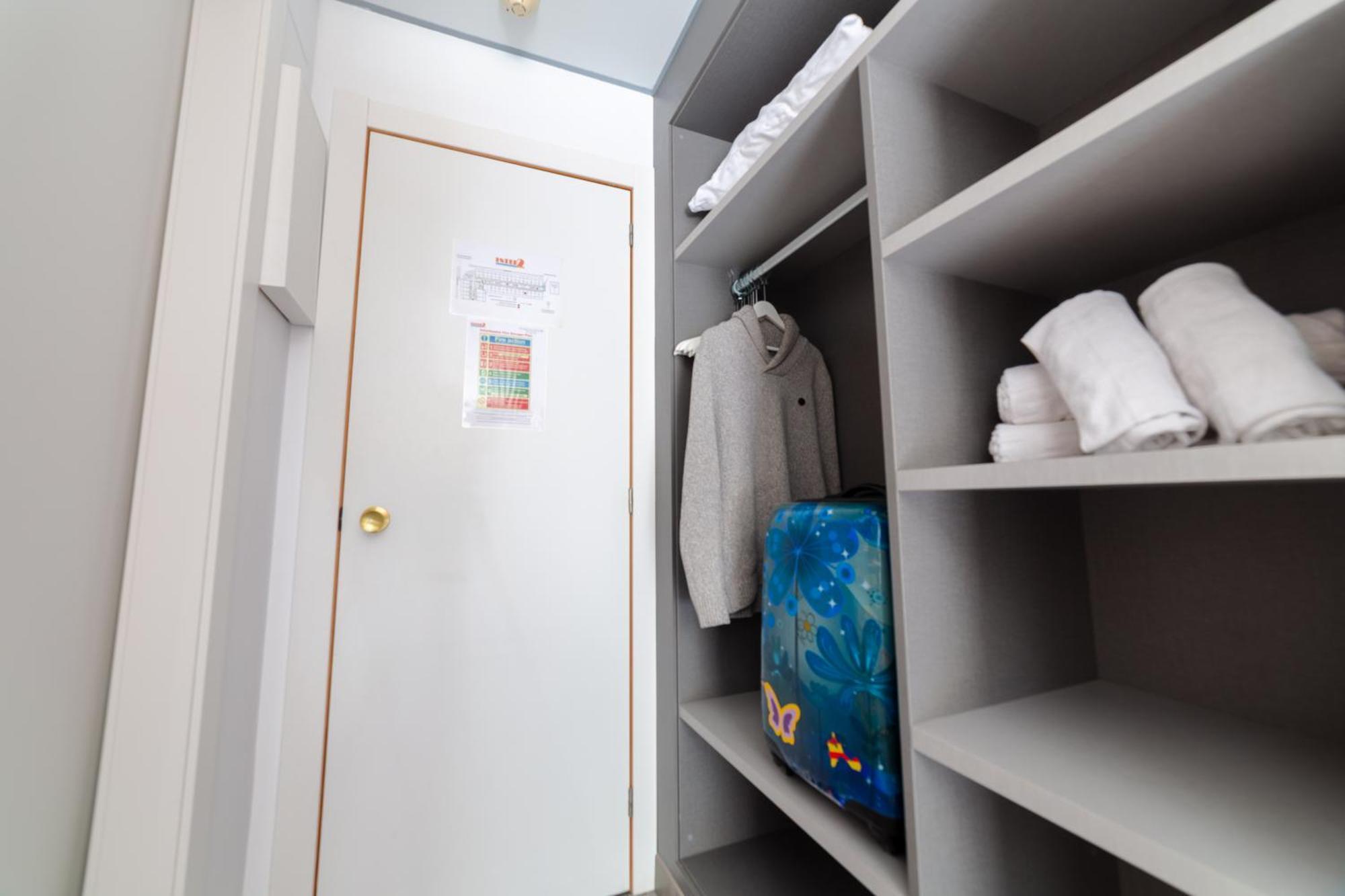 Studio (2 Adults)