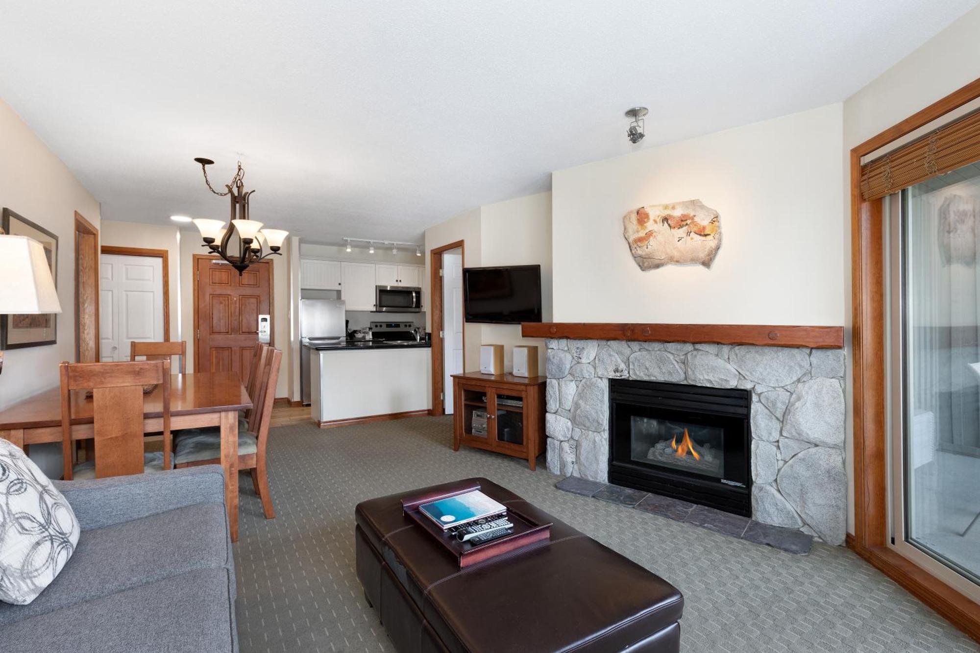 Condo, 2 Bedrooms (Unit 363)
