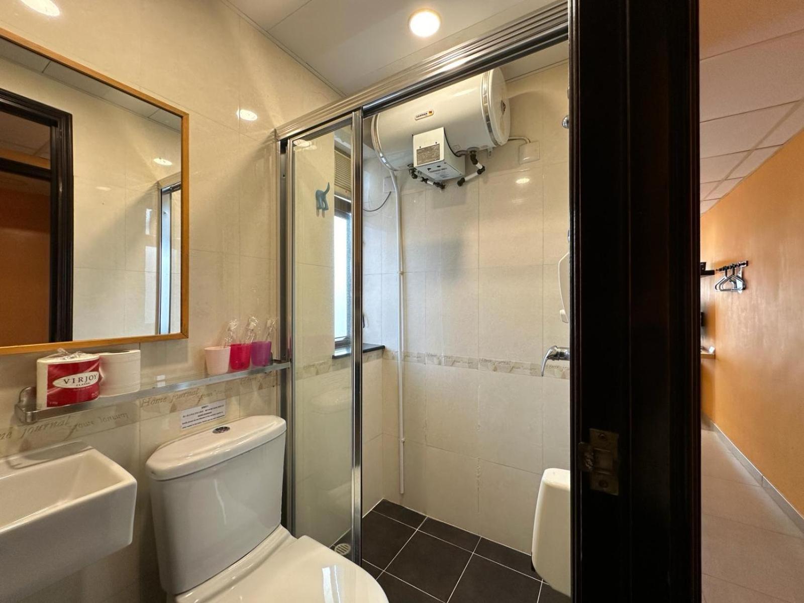 Harbour View Triple Room with Balcony and Kitchen