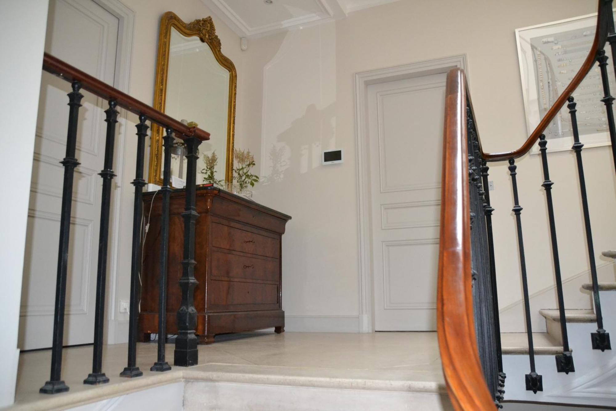 Queen Room