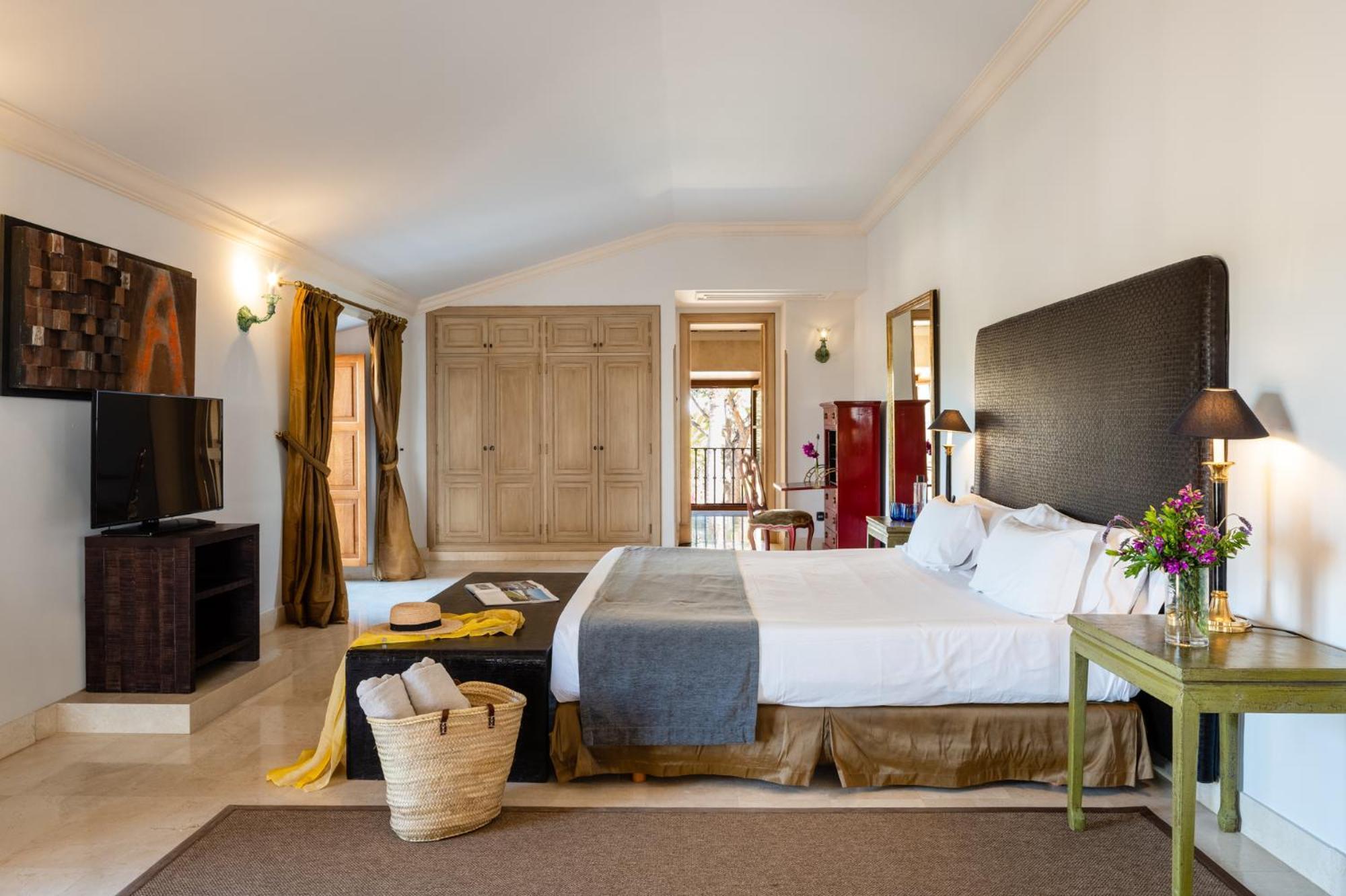 Deluxe Junior Suite,1666637063:JPEG