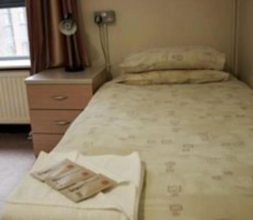Basic Single Room with Shared Bathroom,1628661131:JPEG