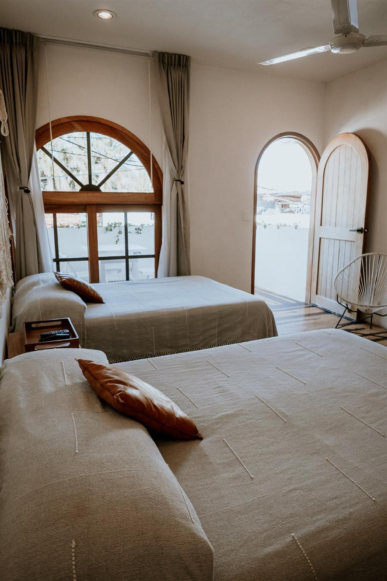 One-Bedroom Deluxe Apartment with Balcony,1646957270:JPEG