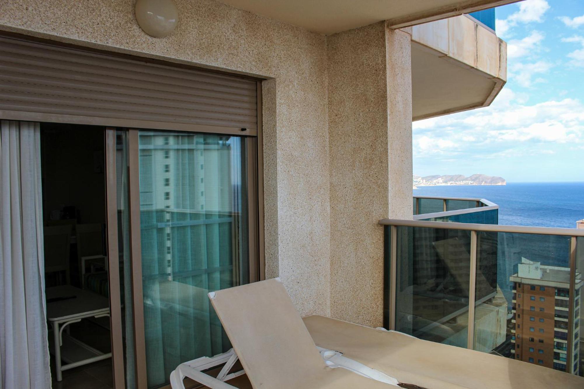 One-Bedroom Apartment Silver