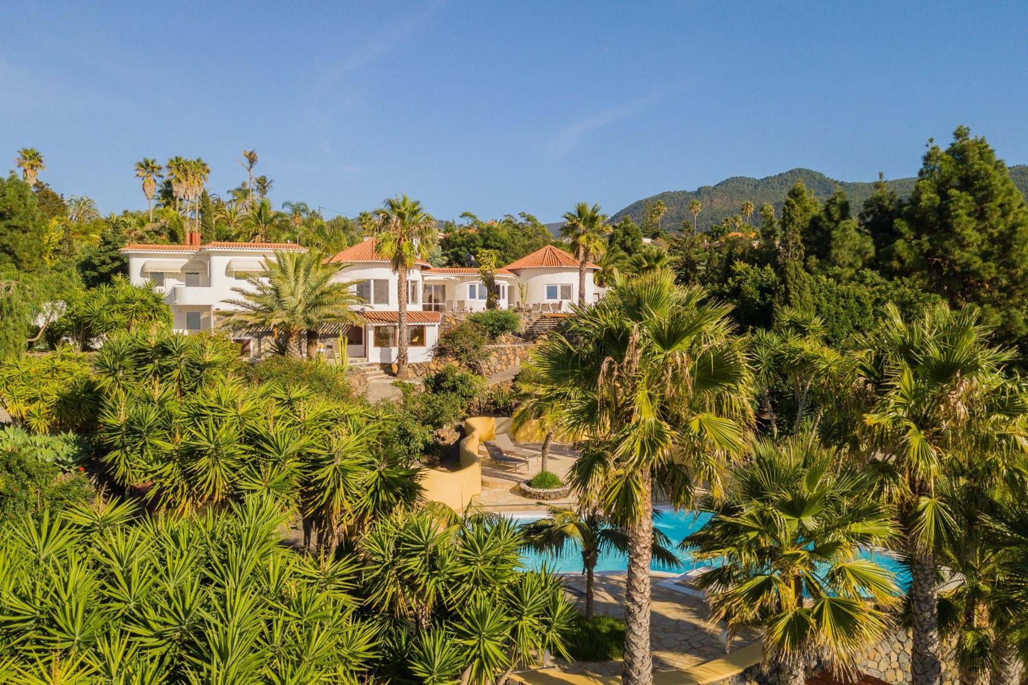 Deluxe Villa