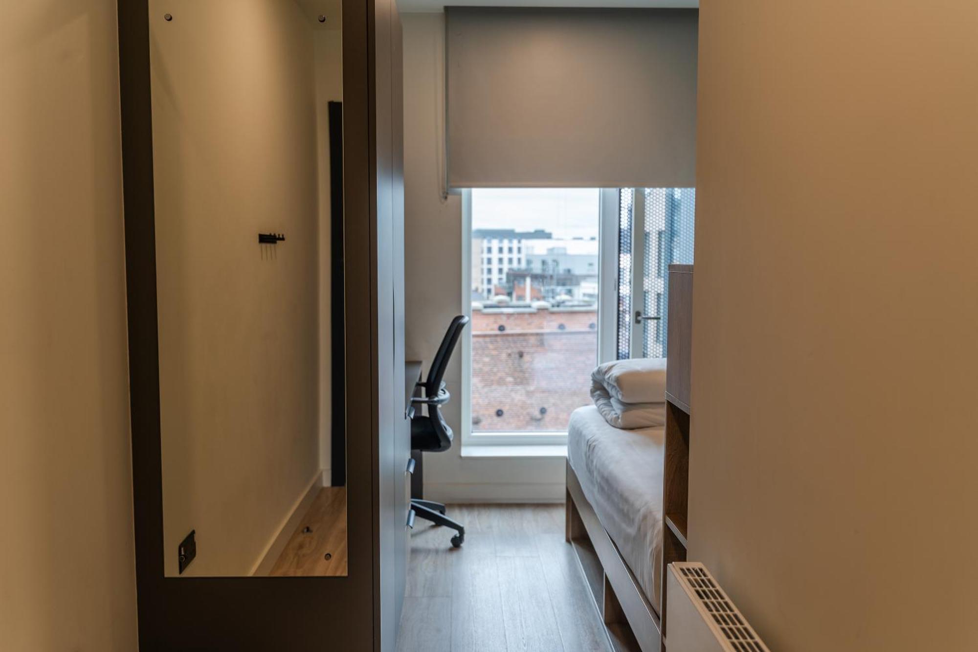 Double Room Private Bathroom
