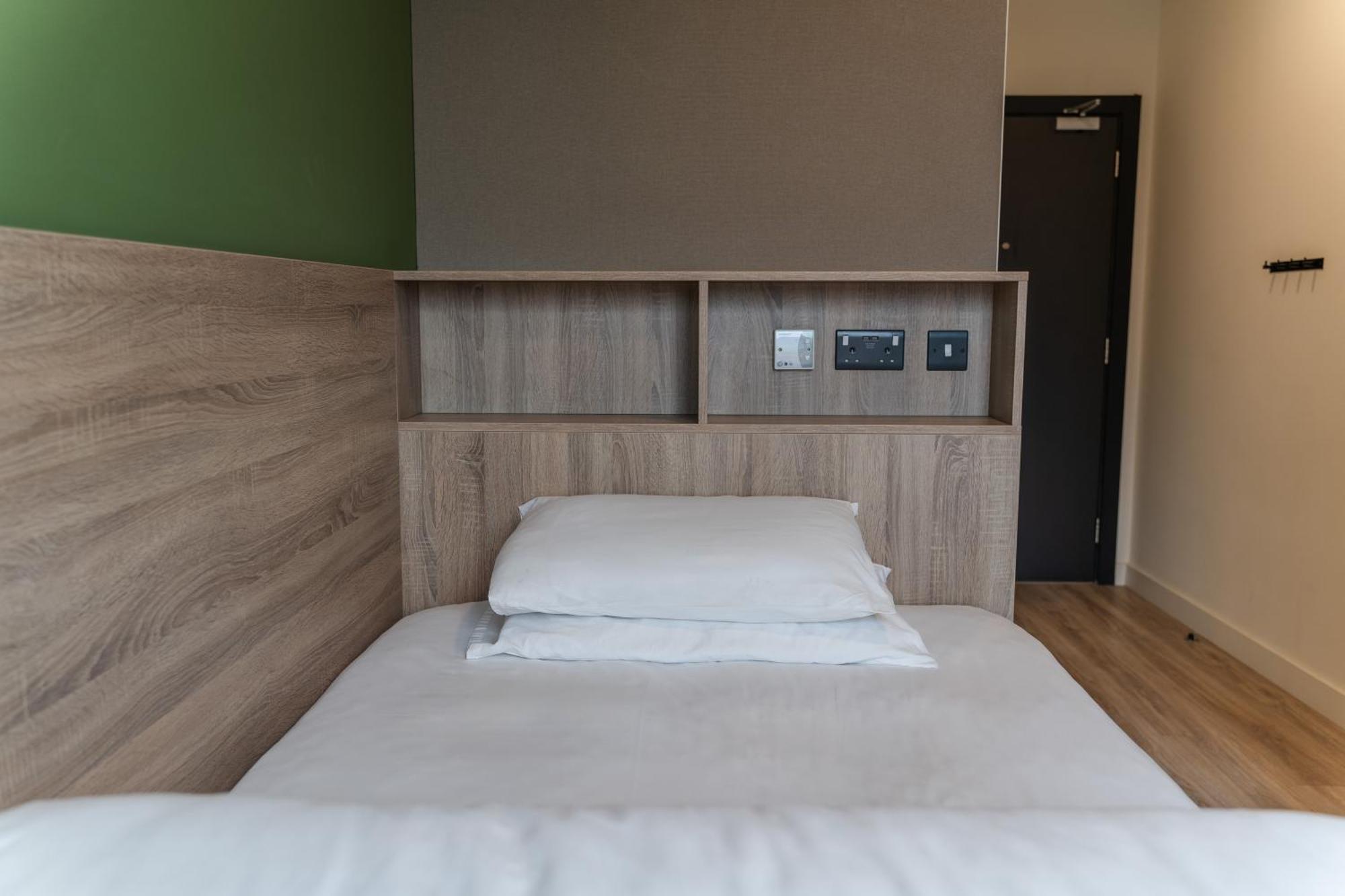 Double Room Private Bathroom