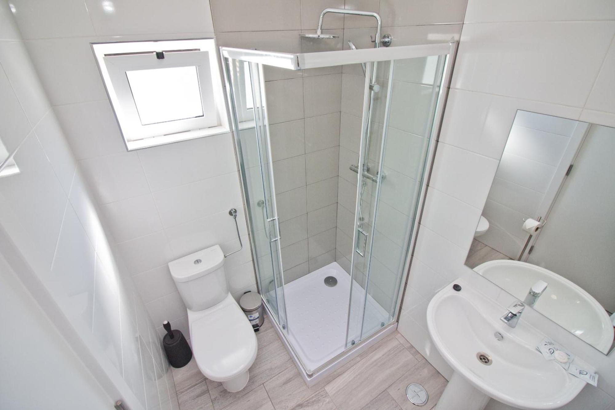 Quarto Twin Standard