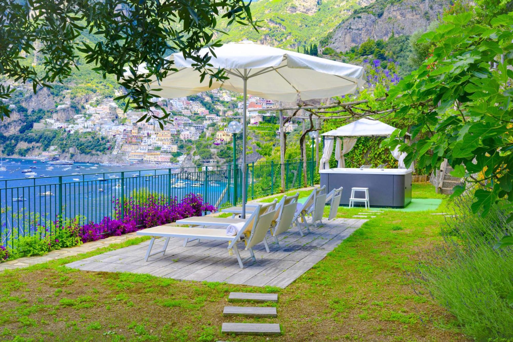Villa Beach Front