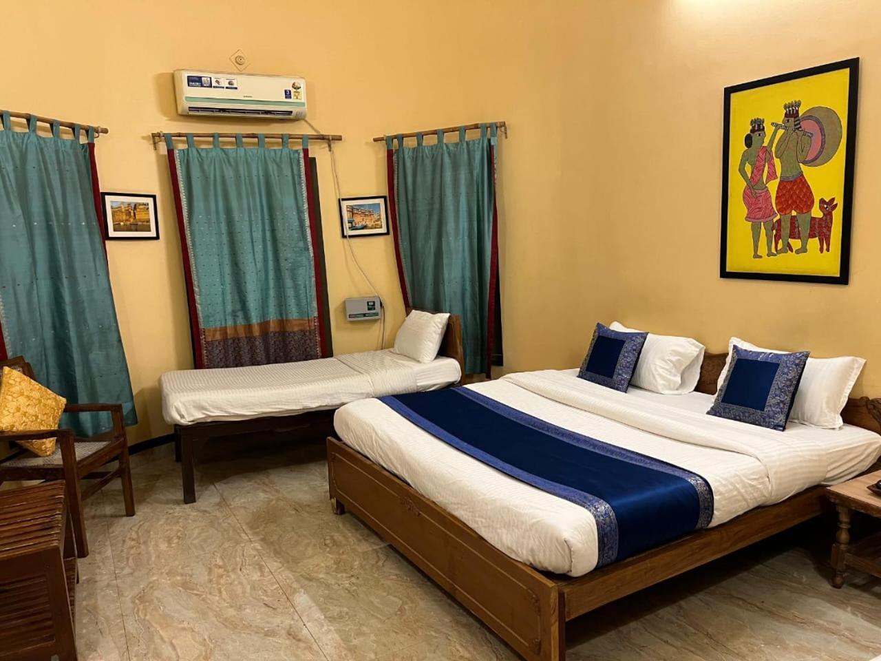 Deluxe Family Room
