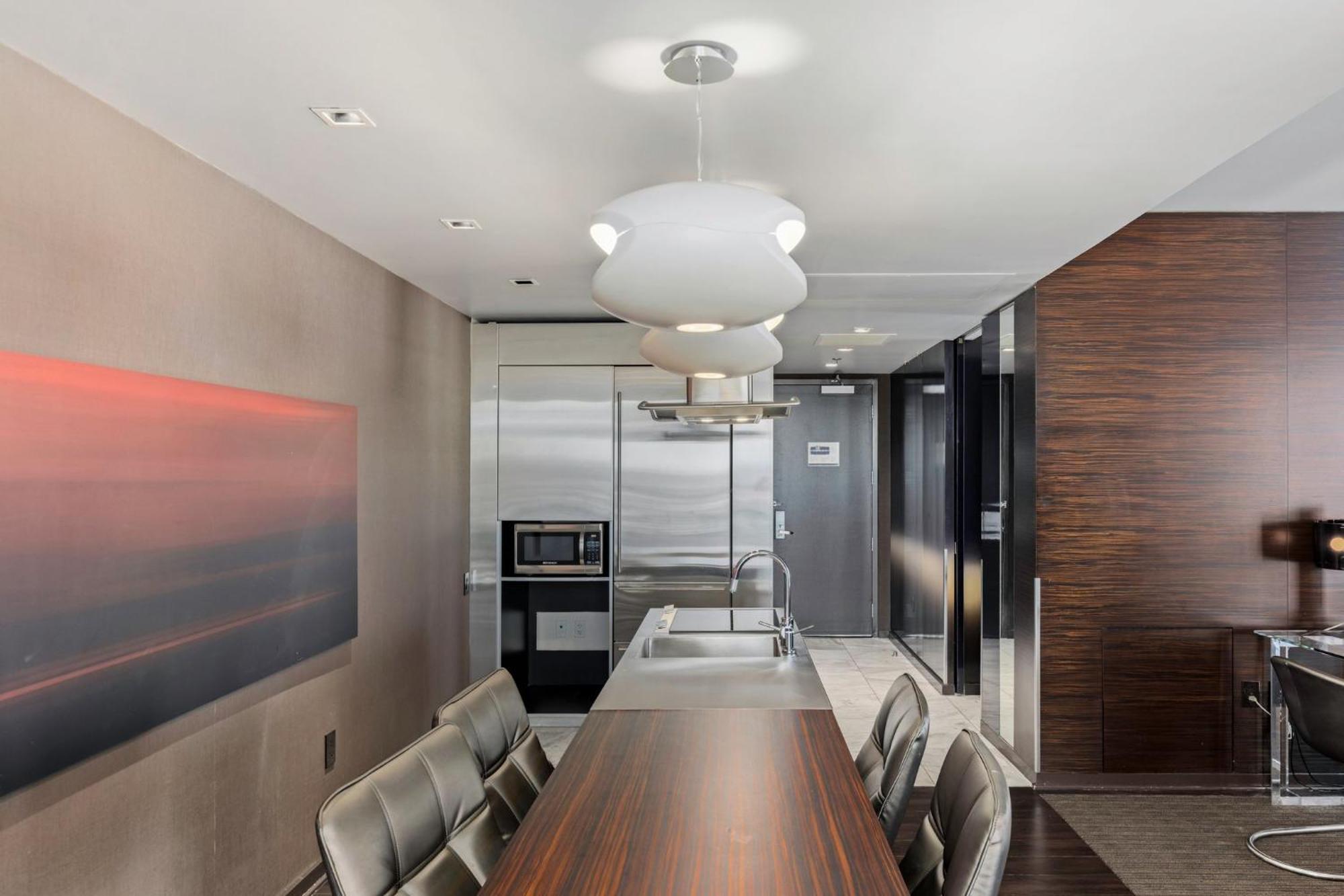 One-Bedroom Suite