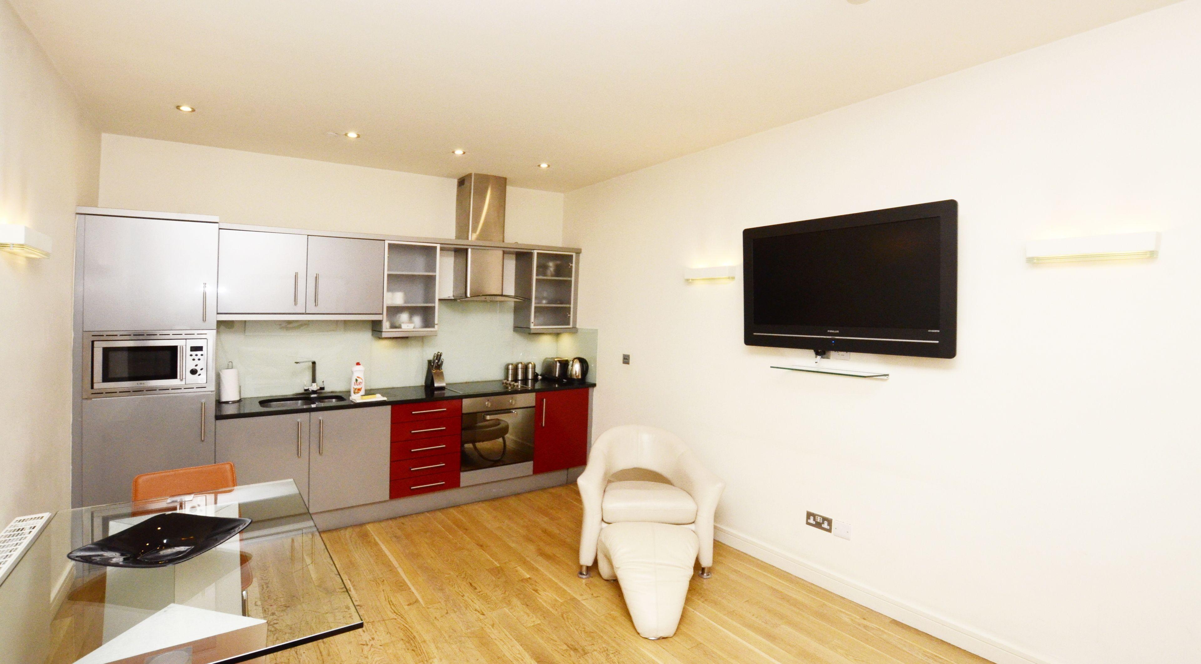 Large Open Plan One Bedroom