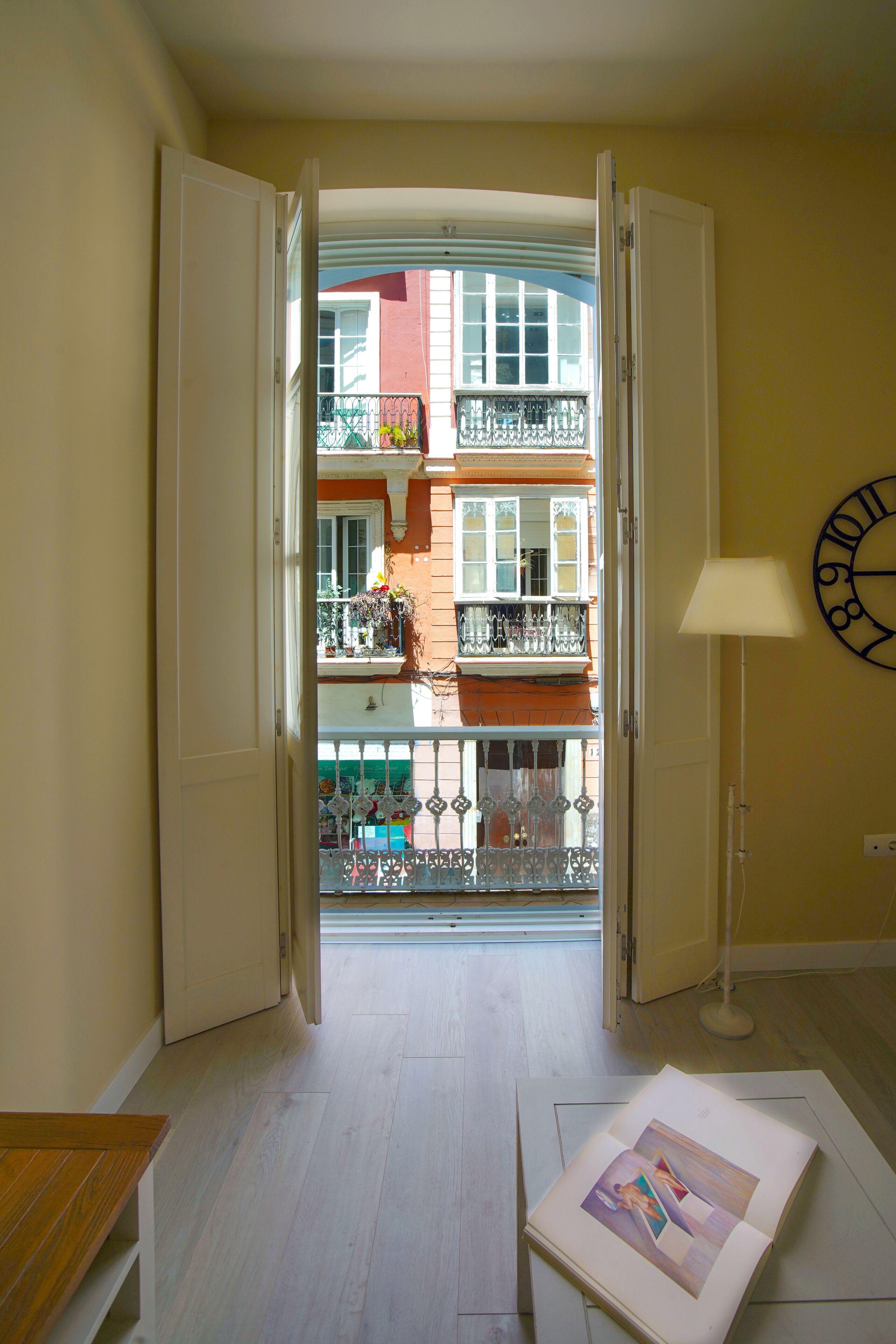 One-Bedroom Apartment,1742921505:JPEG