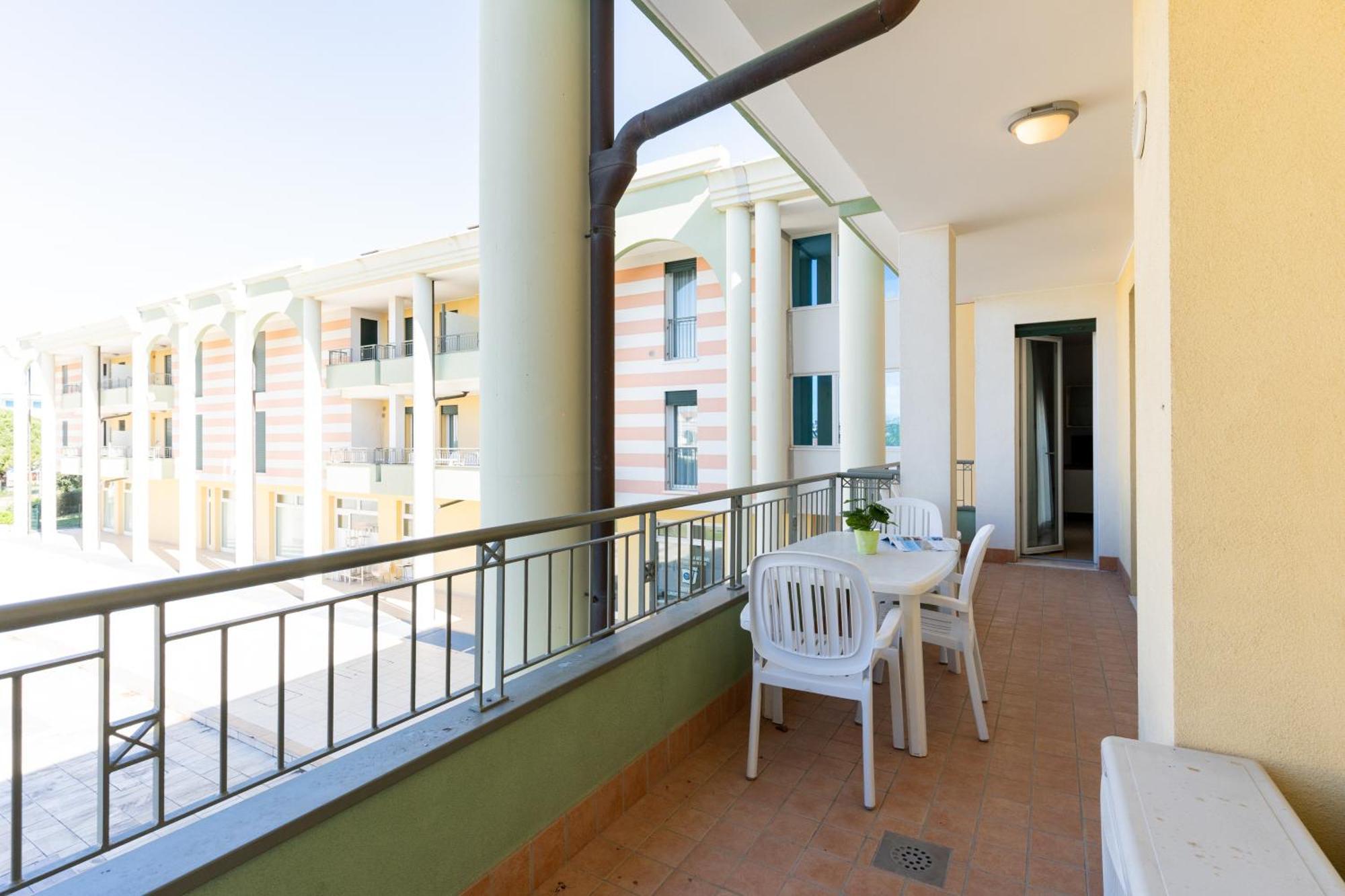 Apartment mit 2 Schlafzimmern und Balkon