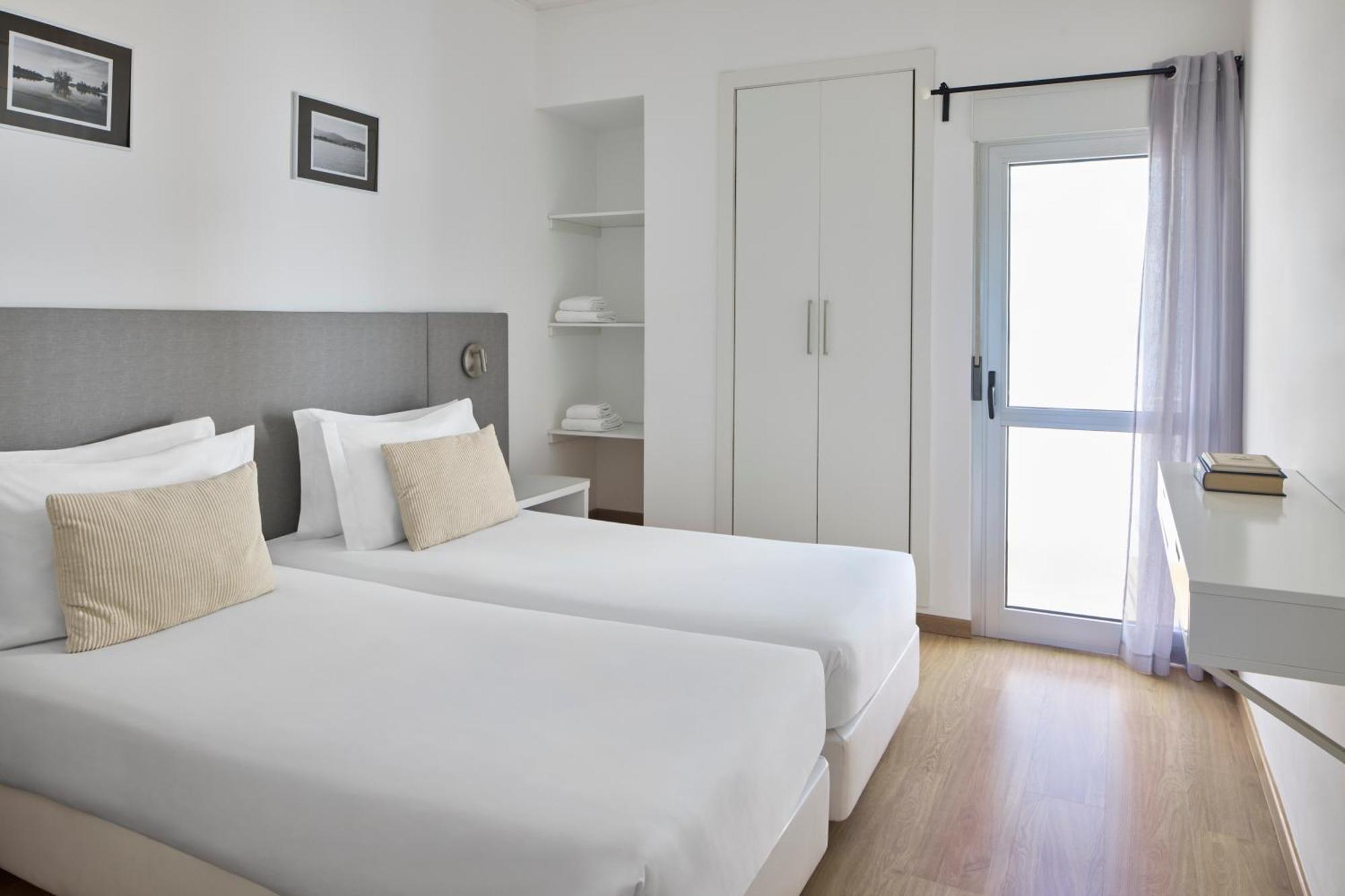 Apartamento com 2 Quartos e Vista Resort