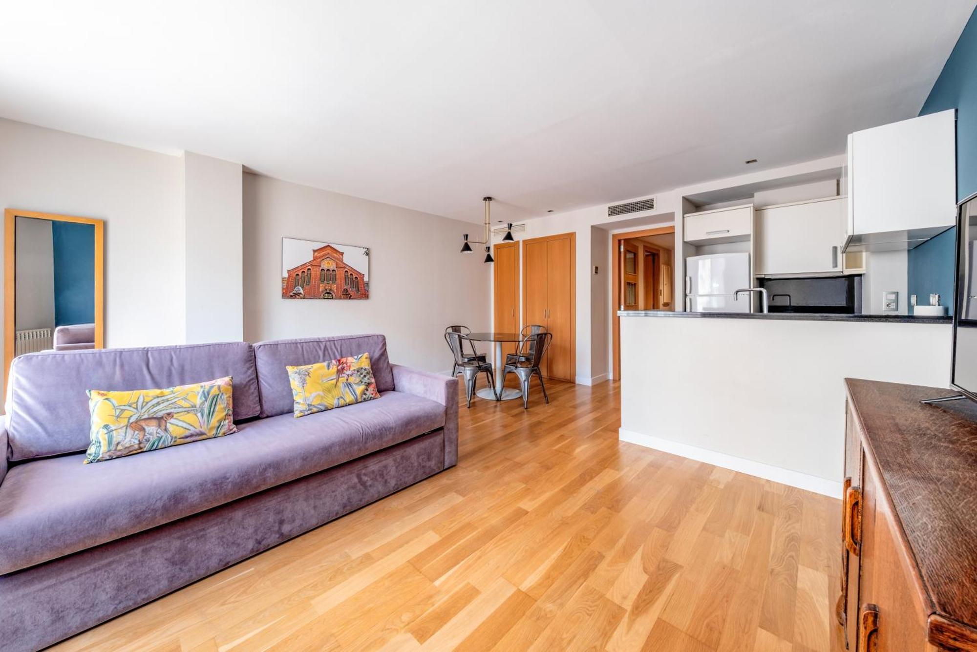 One-Bedroom Apartment