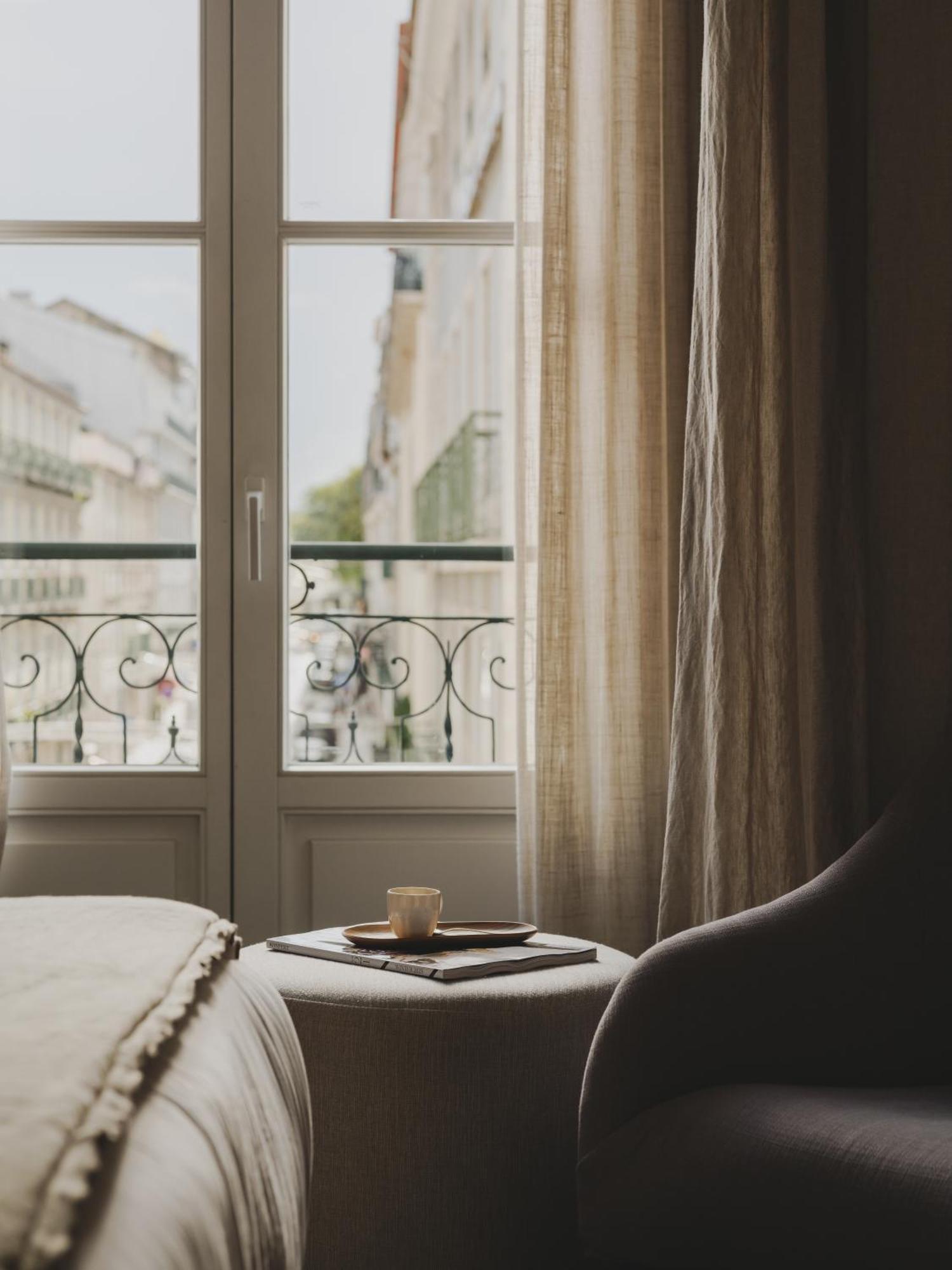 One-Bedroom Apartment Twin Beds
