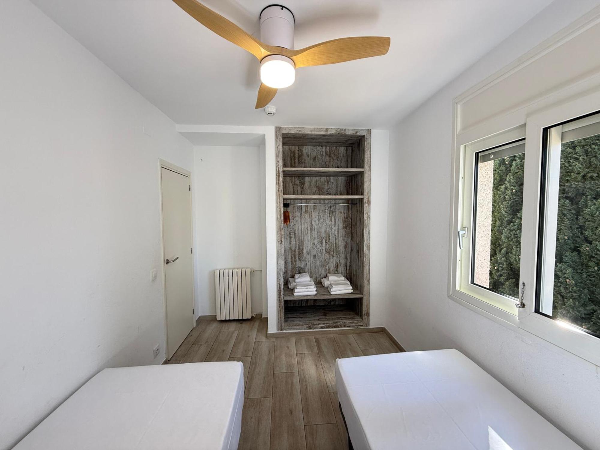 Superior One-Bedroom Apartment