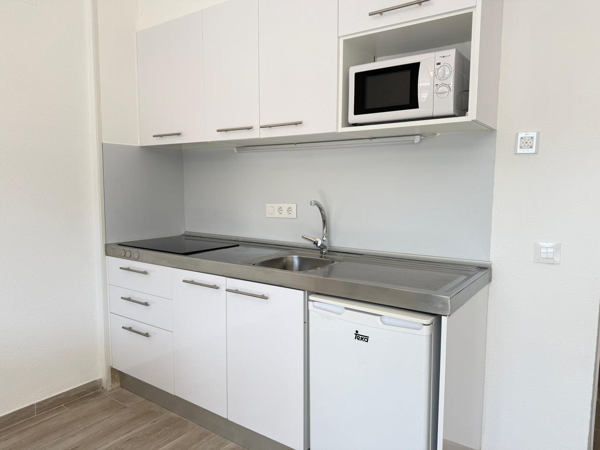Superior One-Bedroom Apartment