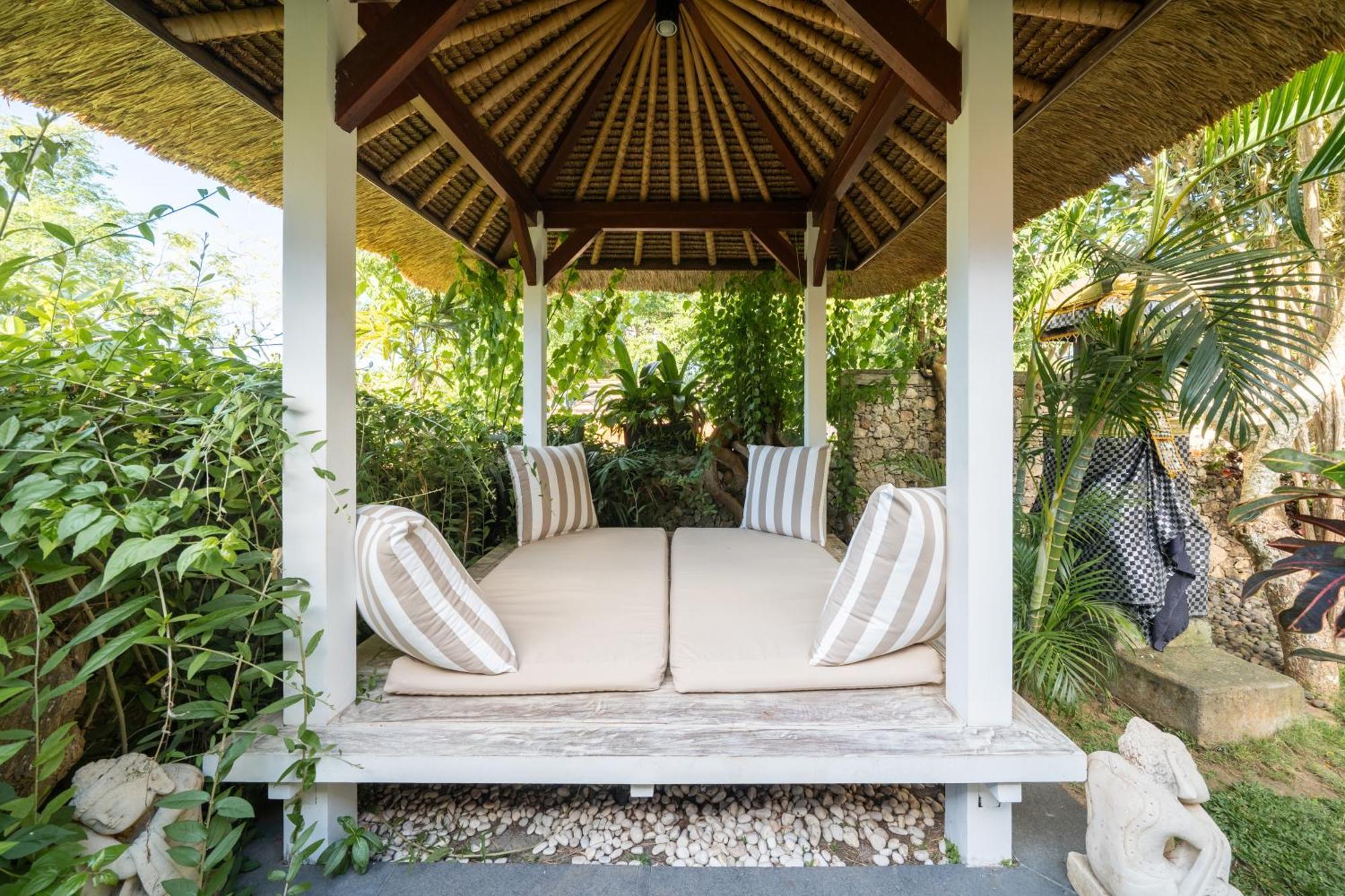 Bukit 1 Villa Private Pool