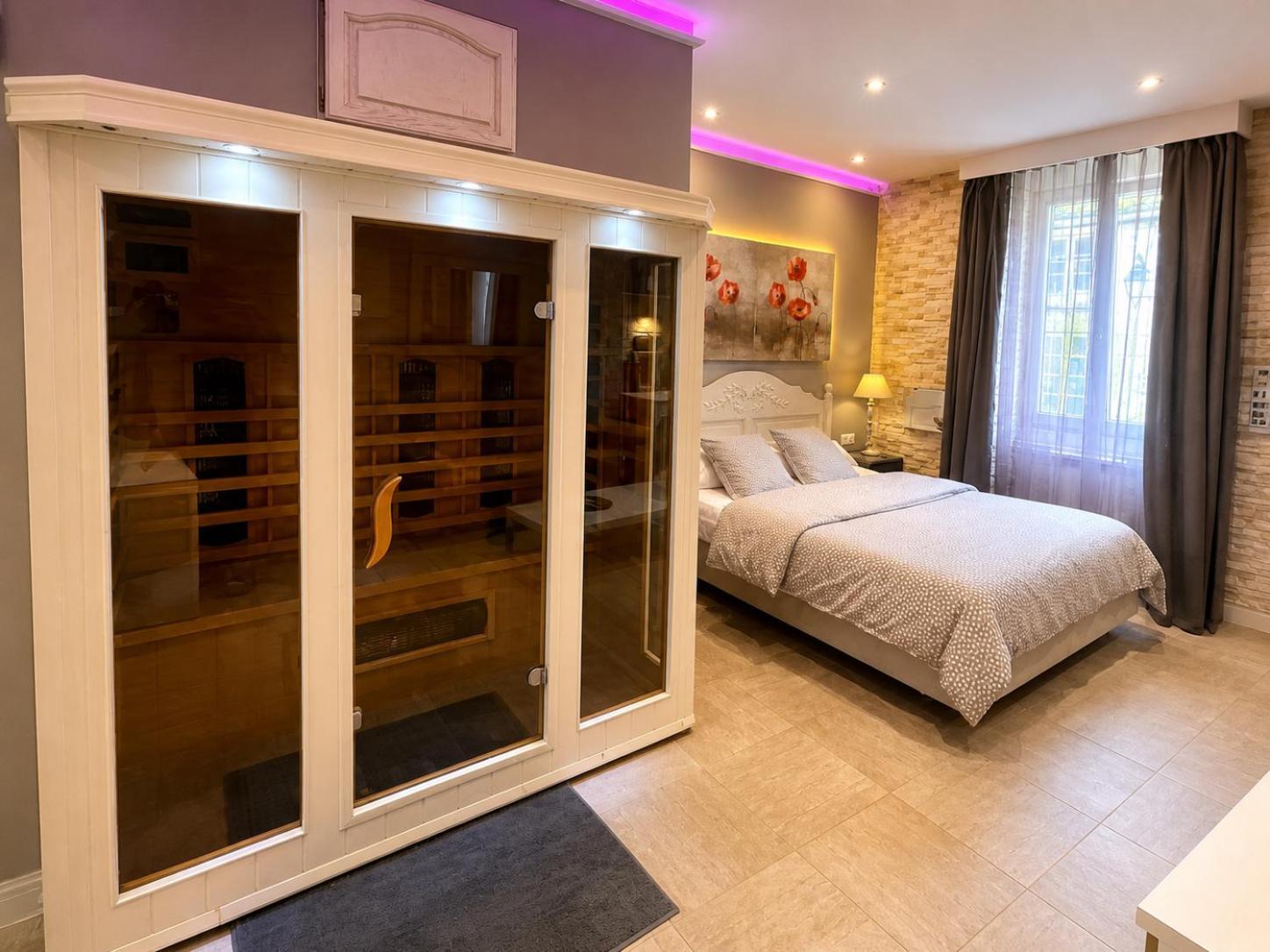 Apartment Sauna Jacuzzi