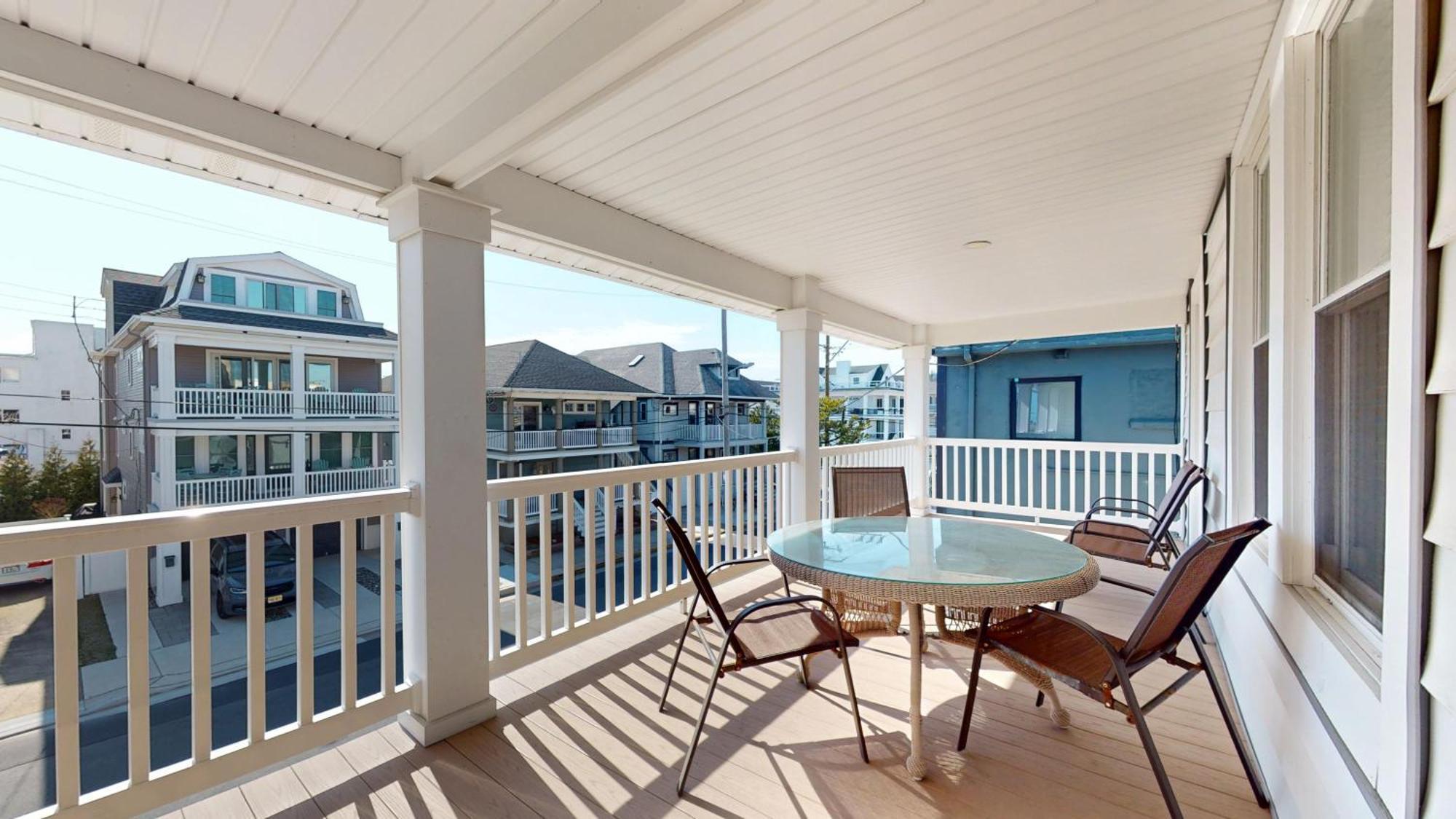 Three-Bedroom Apartment,1766472357:JPEG