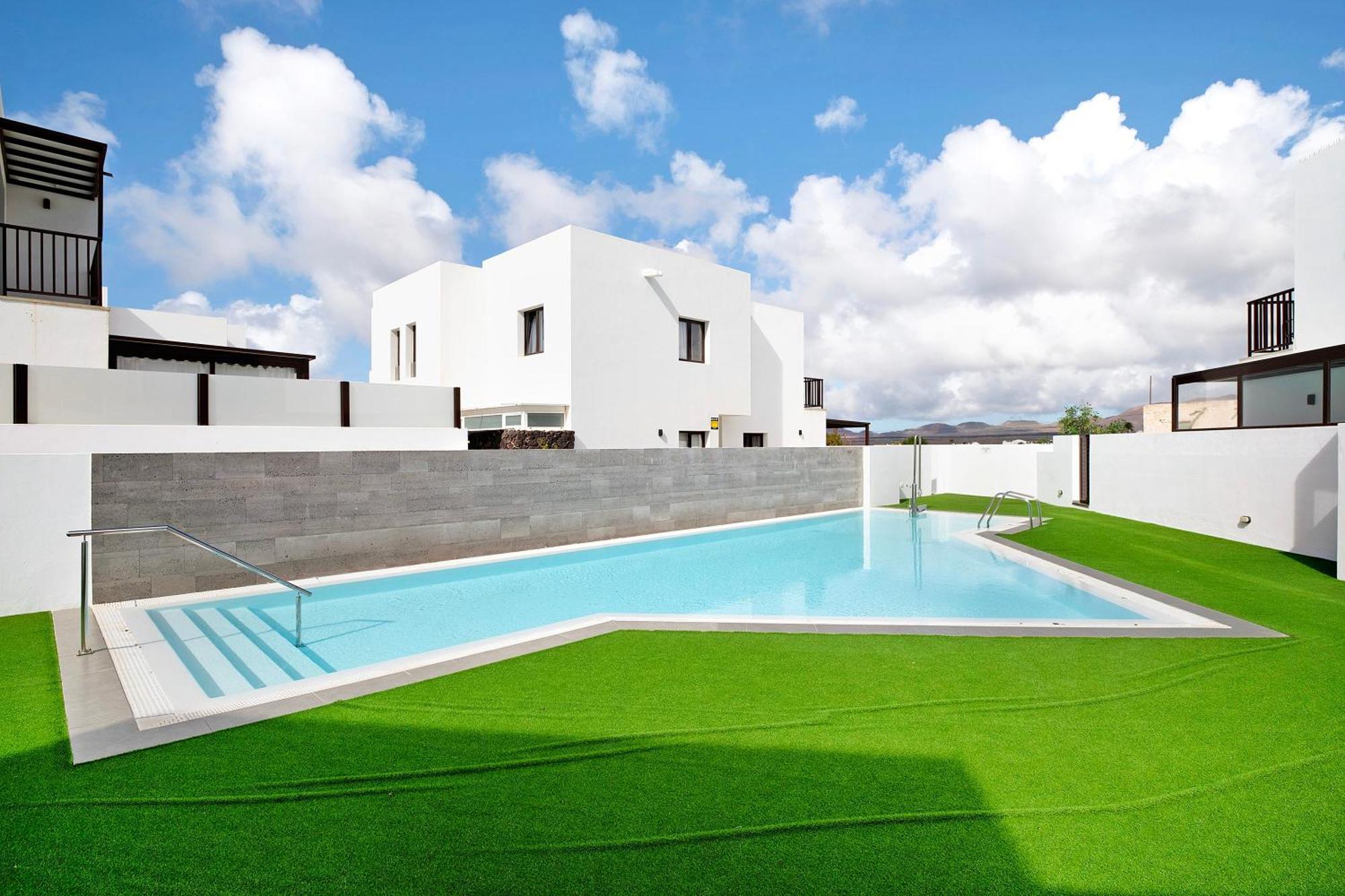 Villa con vistas al jardín