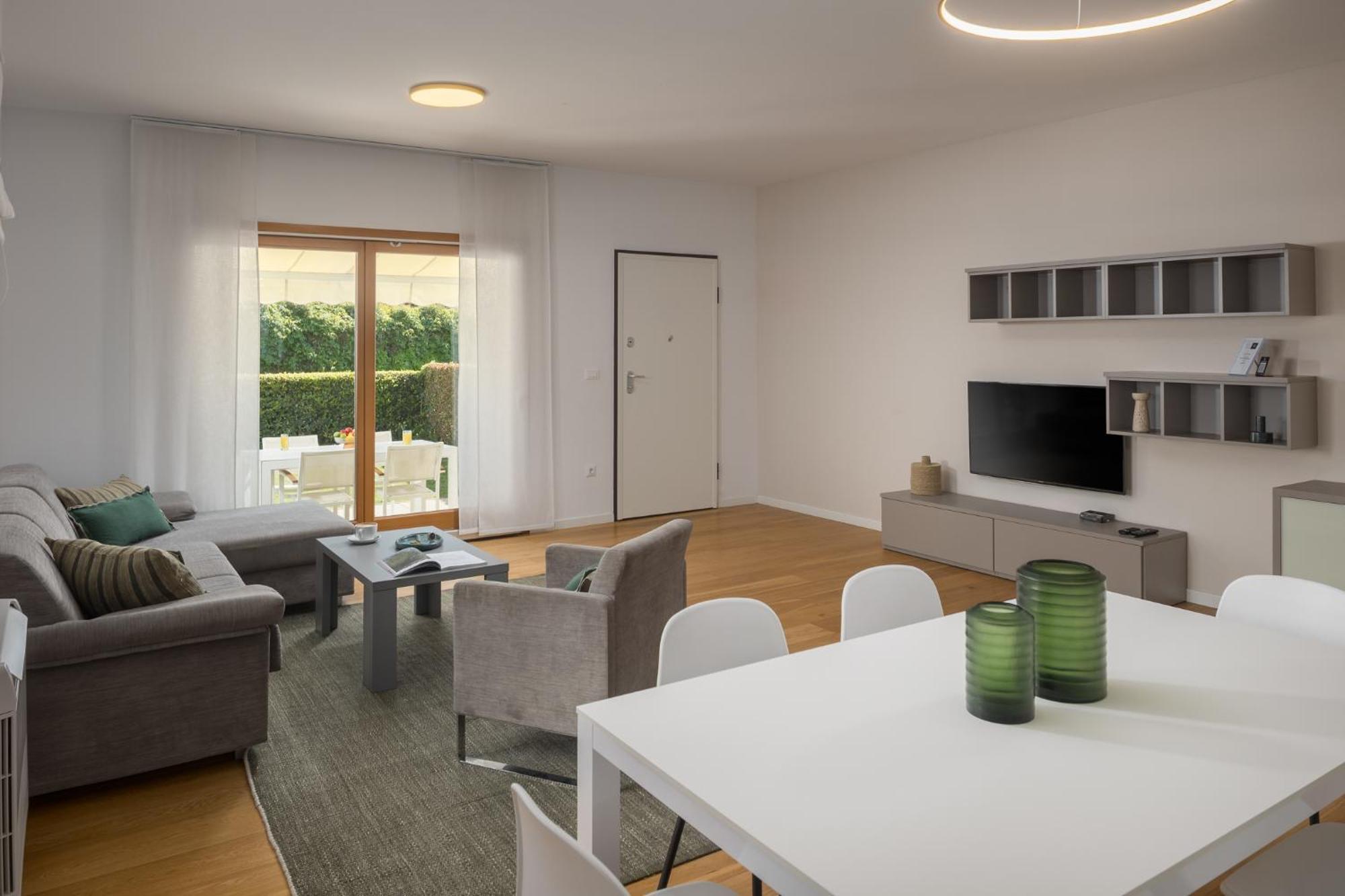 Premium Apartment Private Garden