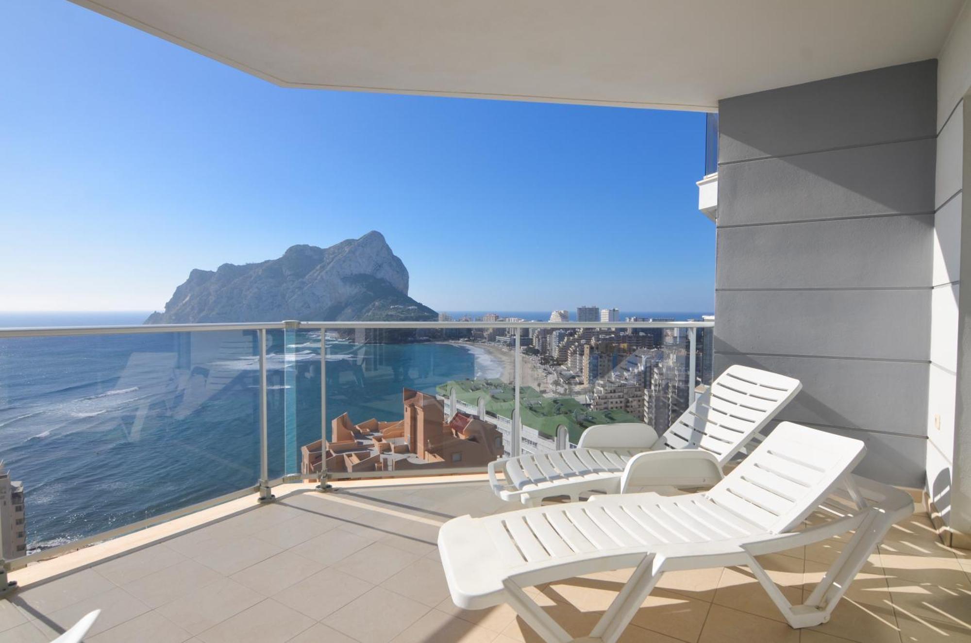 Apartamento de 1 dormitorio con vistas al mar