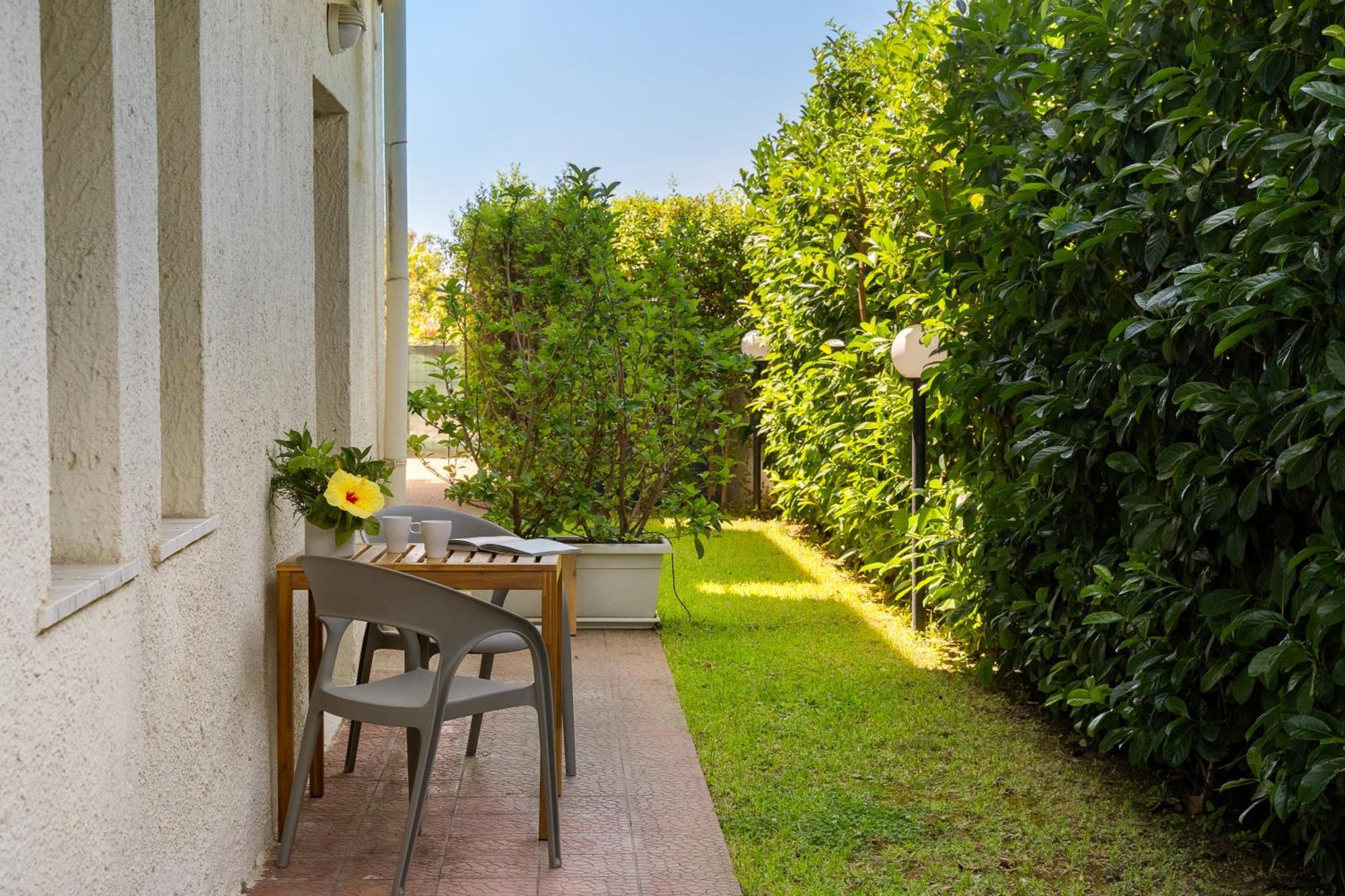 Studio Terrace Ground Floor