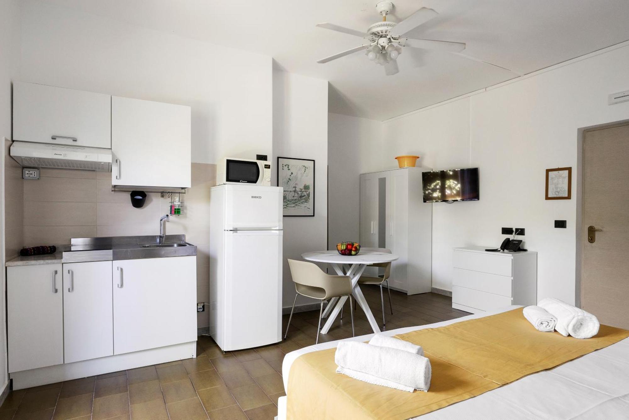Studio Terrace Ground Floor
